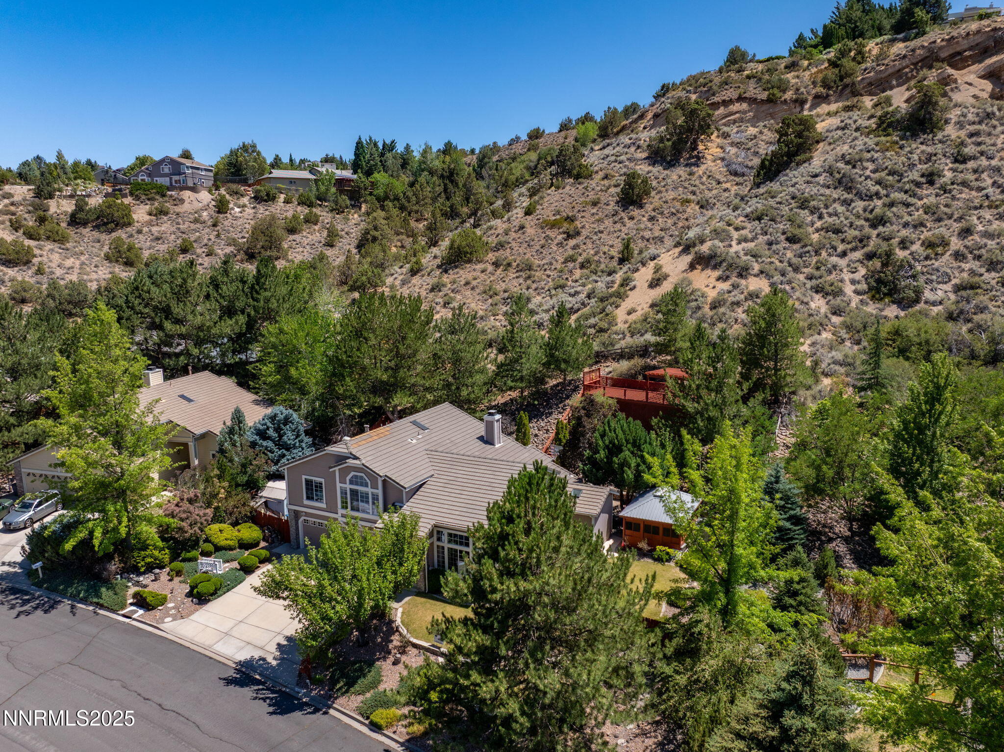 3208 Thornhill Drive