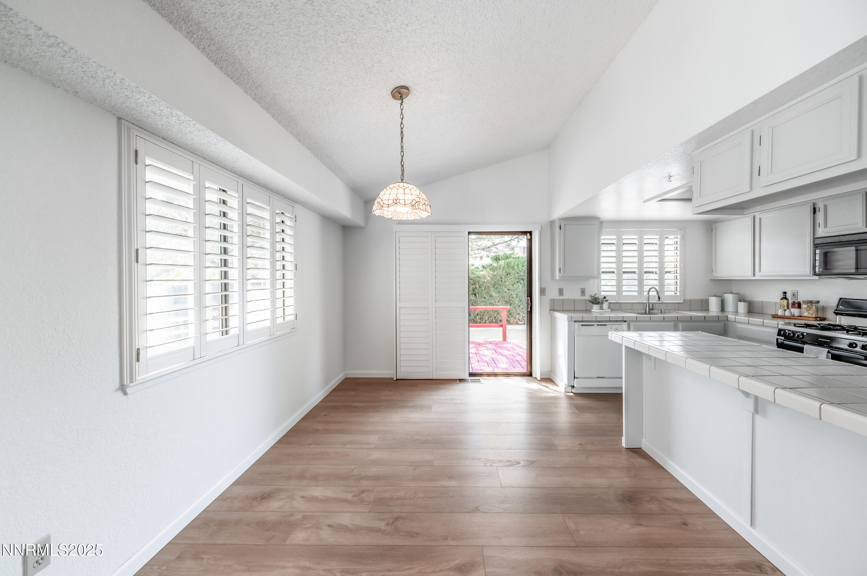 5982 Royal Vista Way