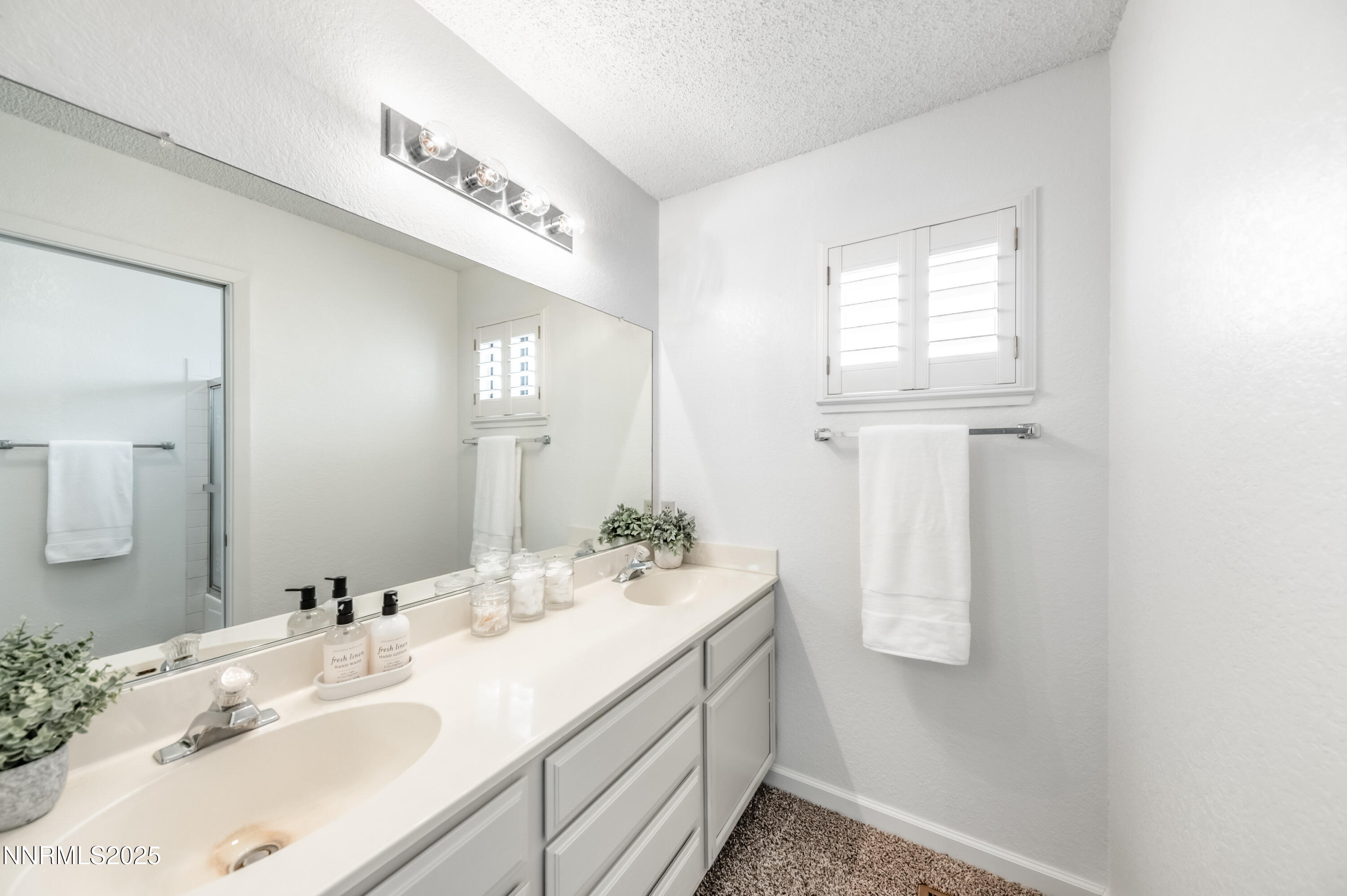 5982 Royal Vista Way