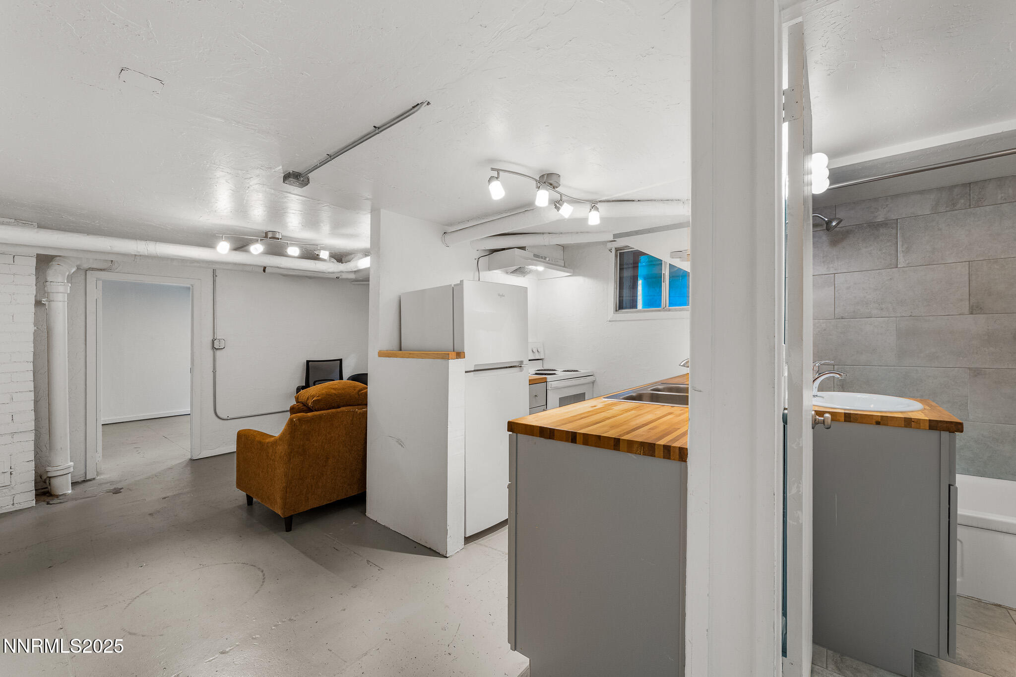 204 Moran Street, 204 Moran, 610 Sinclair, 618 Sinclair