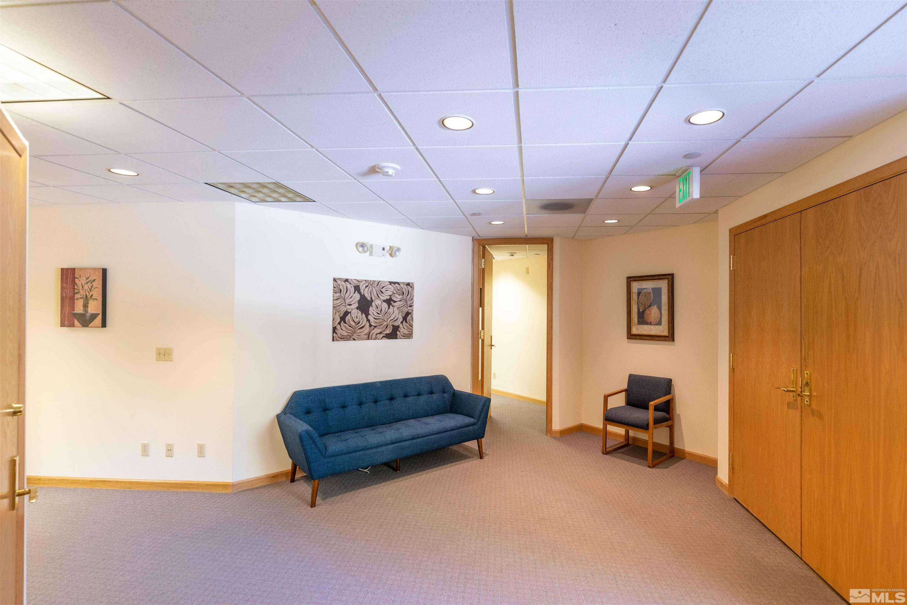 889 Alder Avenue, Alder Ave 200 E