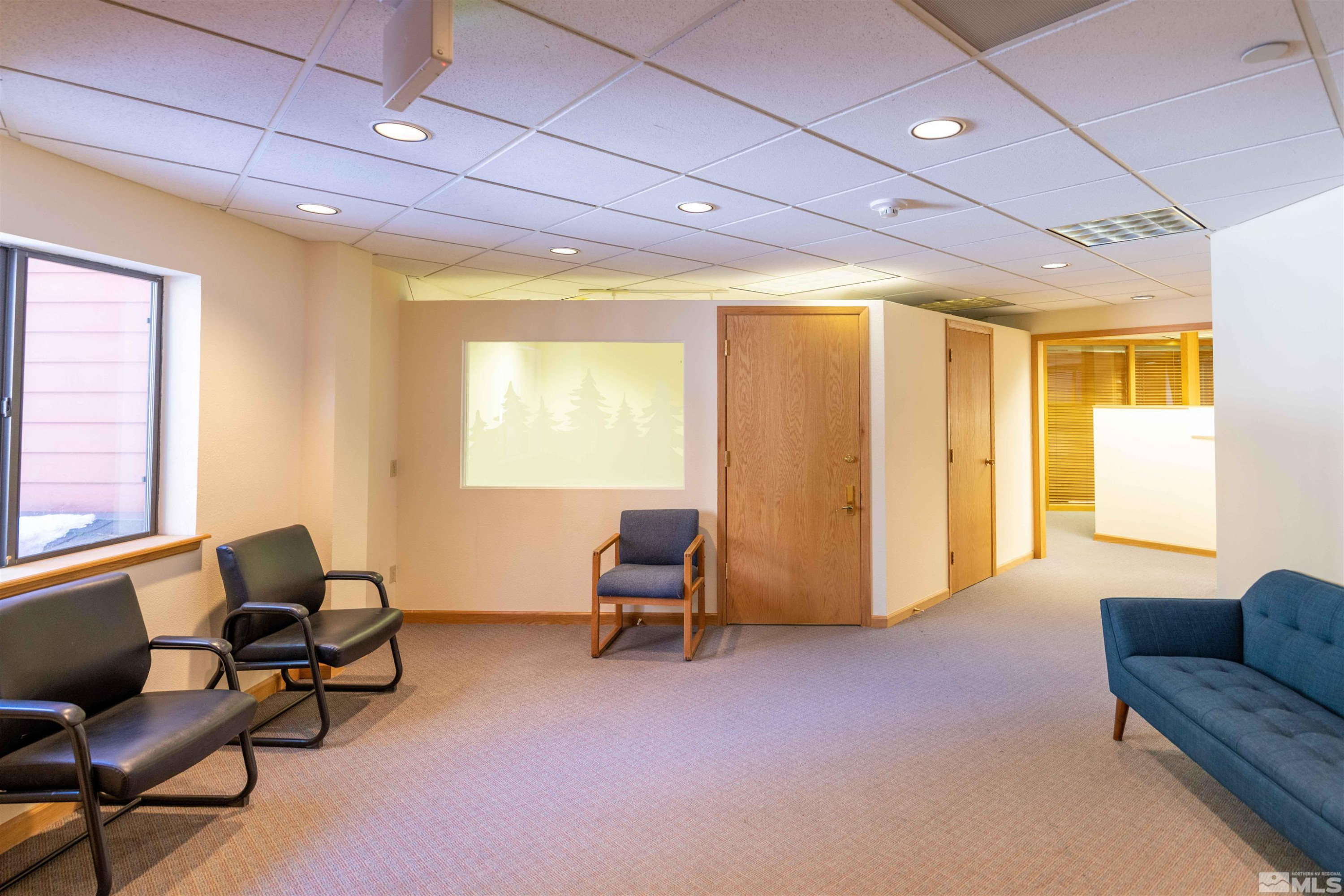 889 Alder Avenue, Alder Ave 200 E