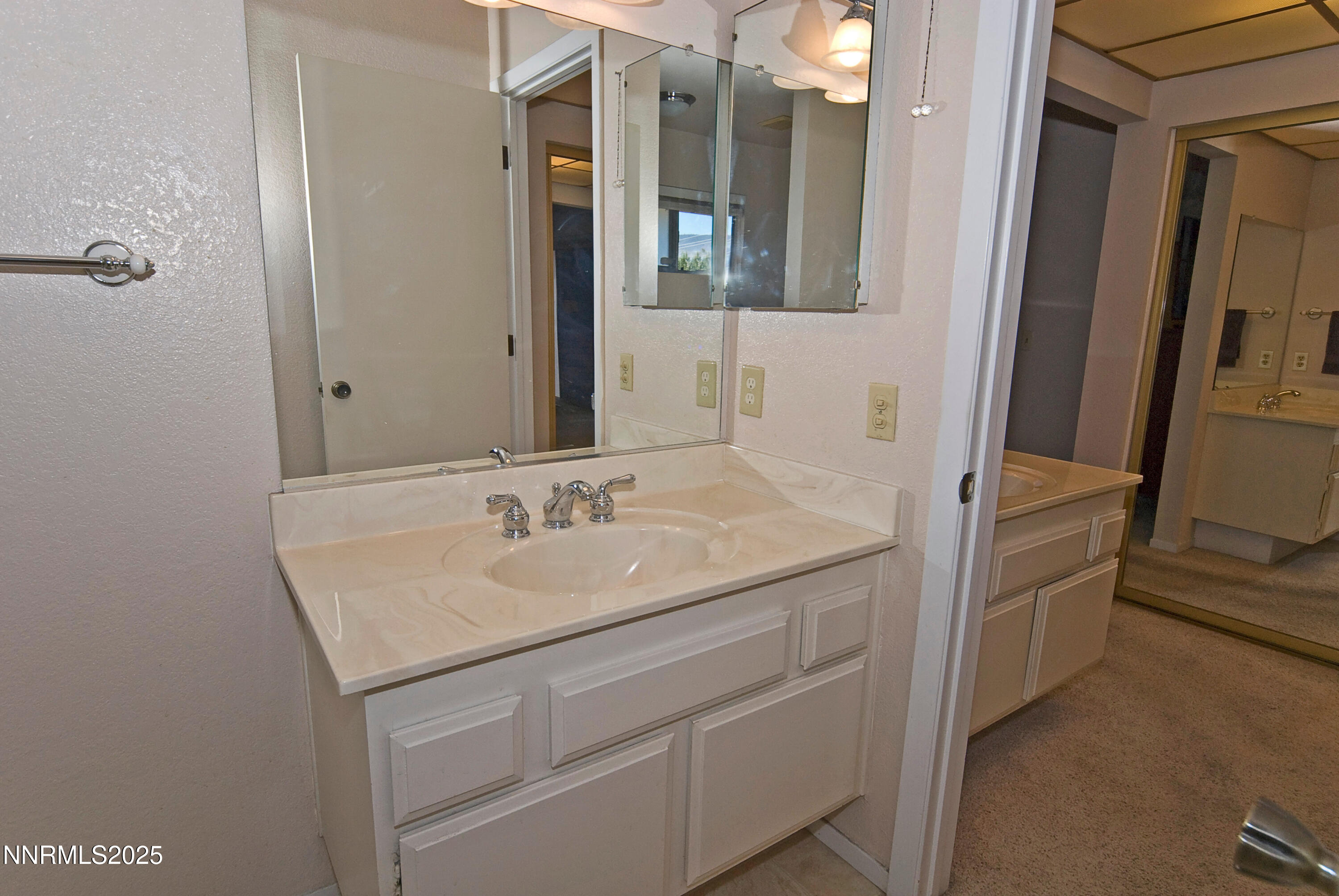 4875 Golden Springs Drive