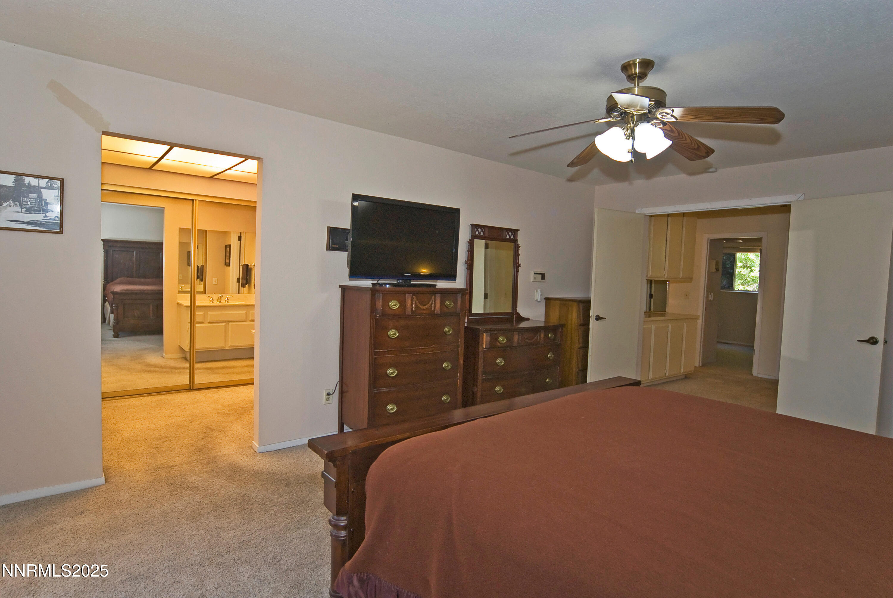 4875 Golden Springs Drive