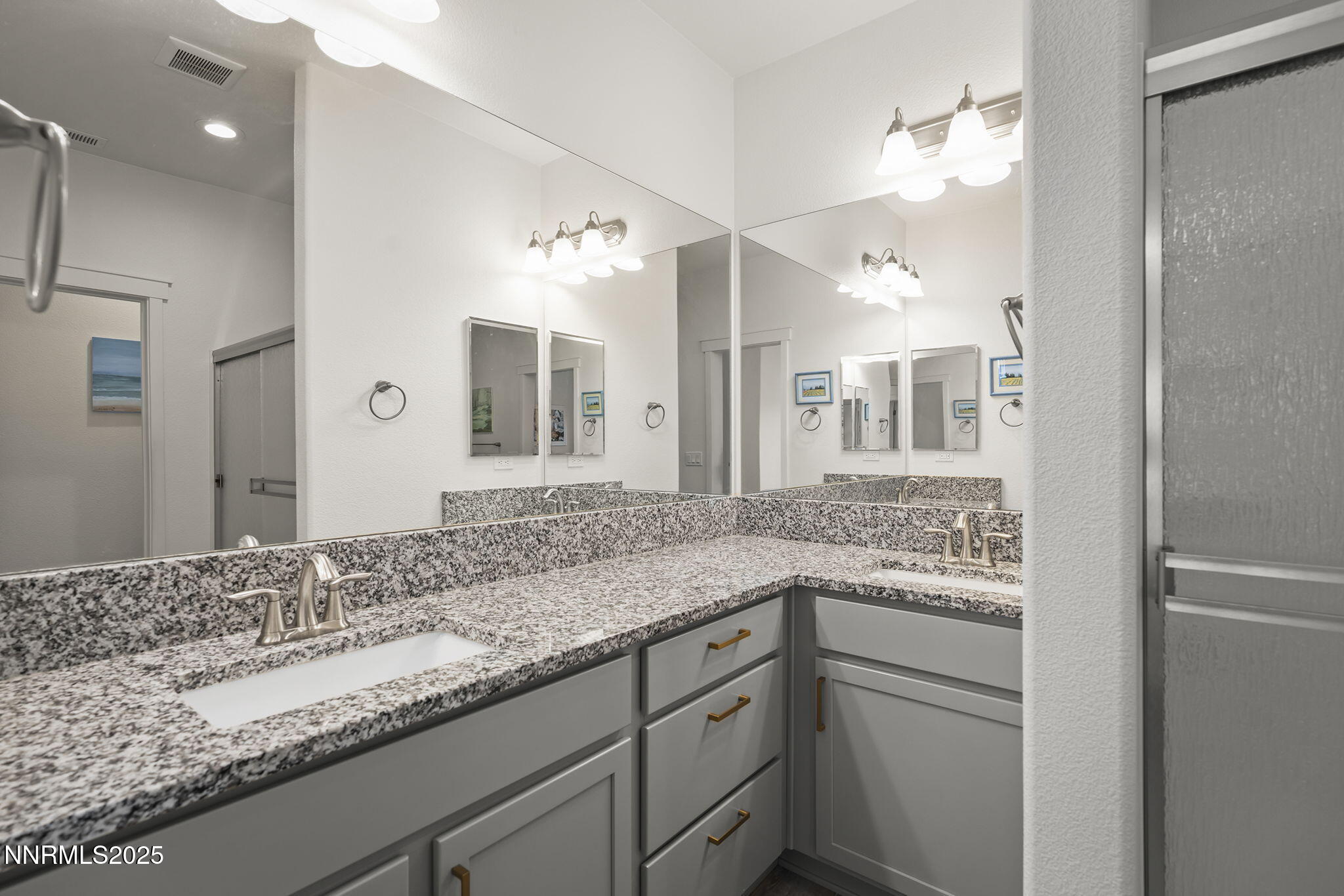 1075 W Slab Cliffs Court