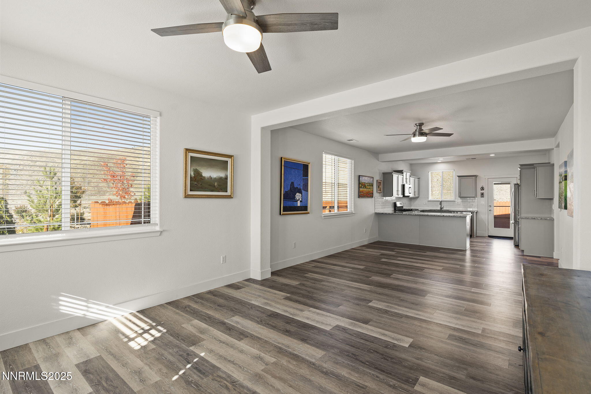 1075 W Slab Cliffs Court