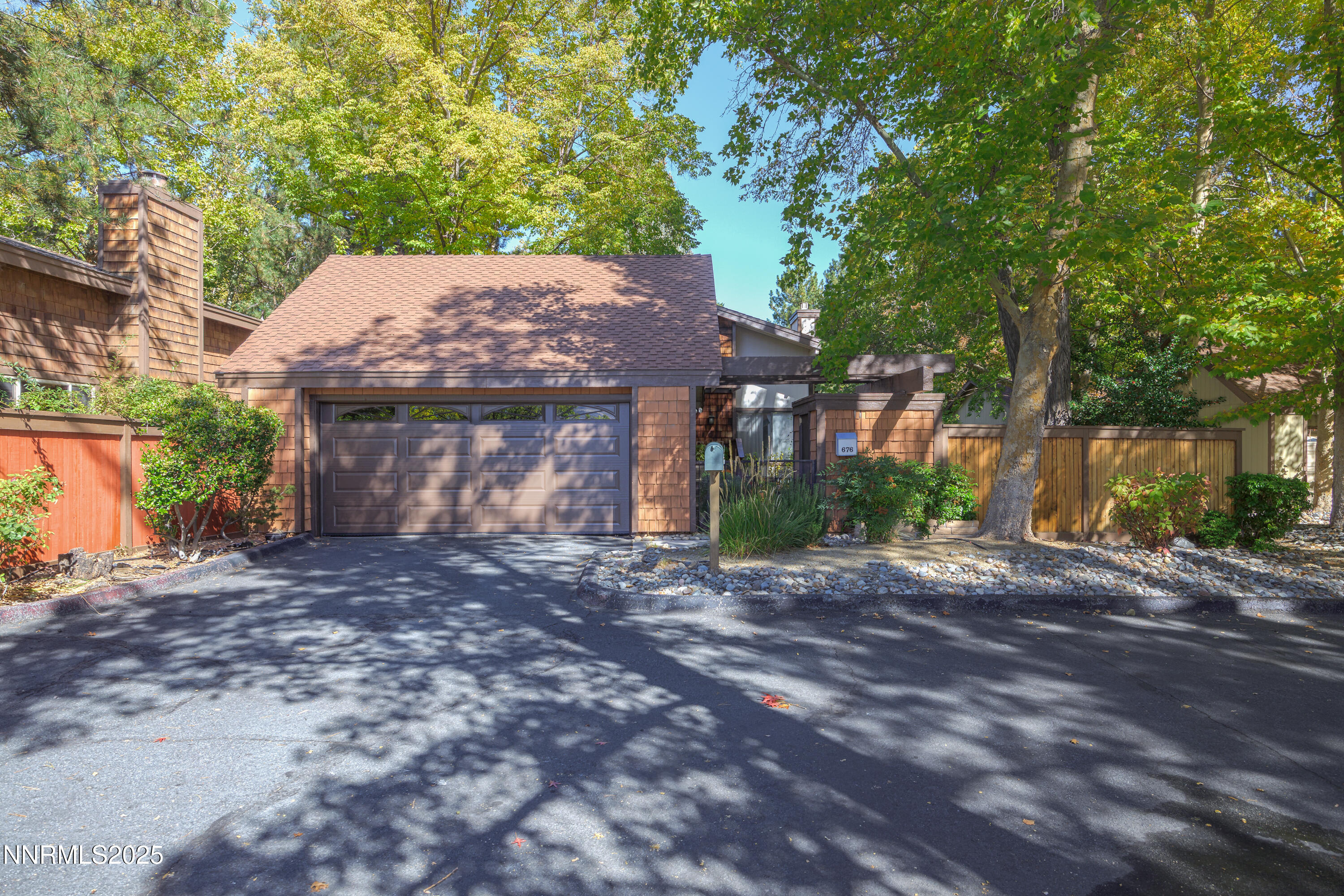 676 W Riverview Circle