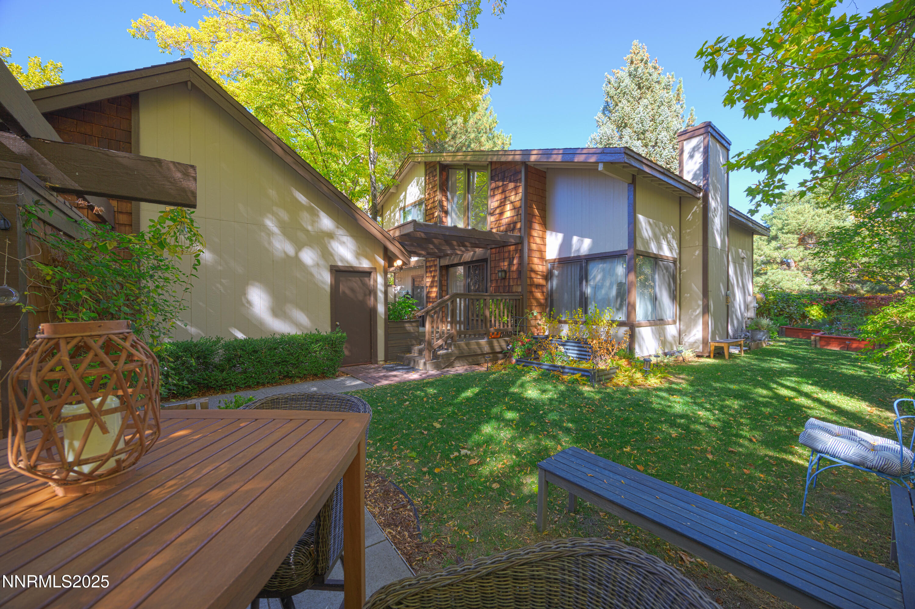 676 W Riverview Circle