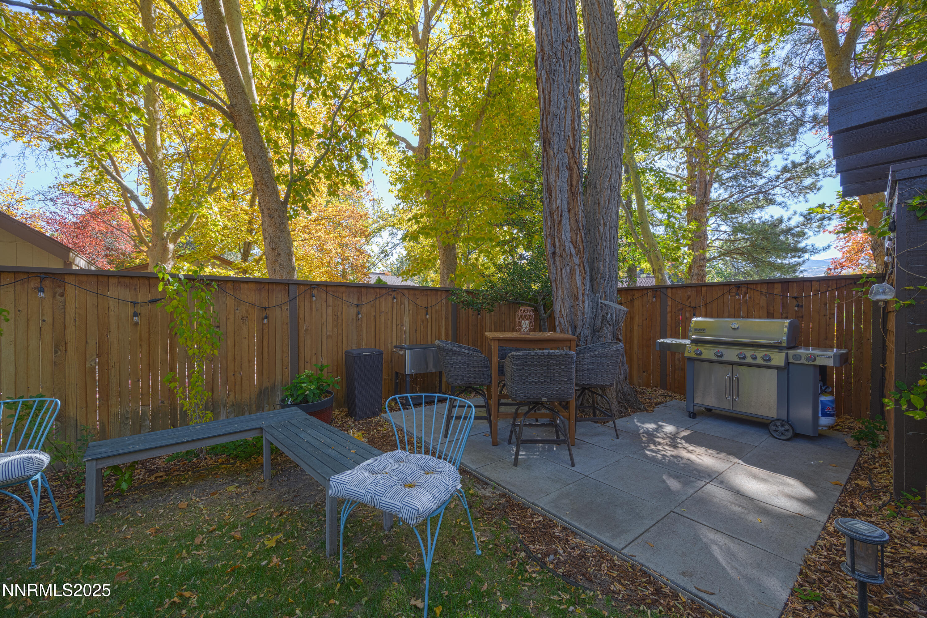 676 W Riverview Circle