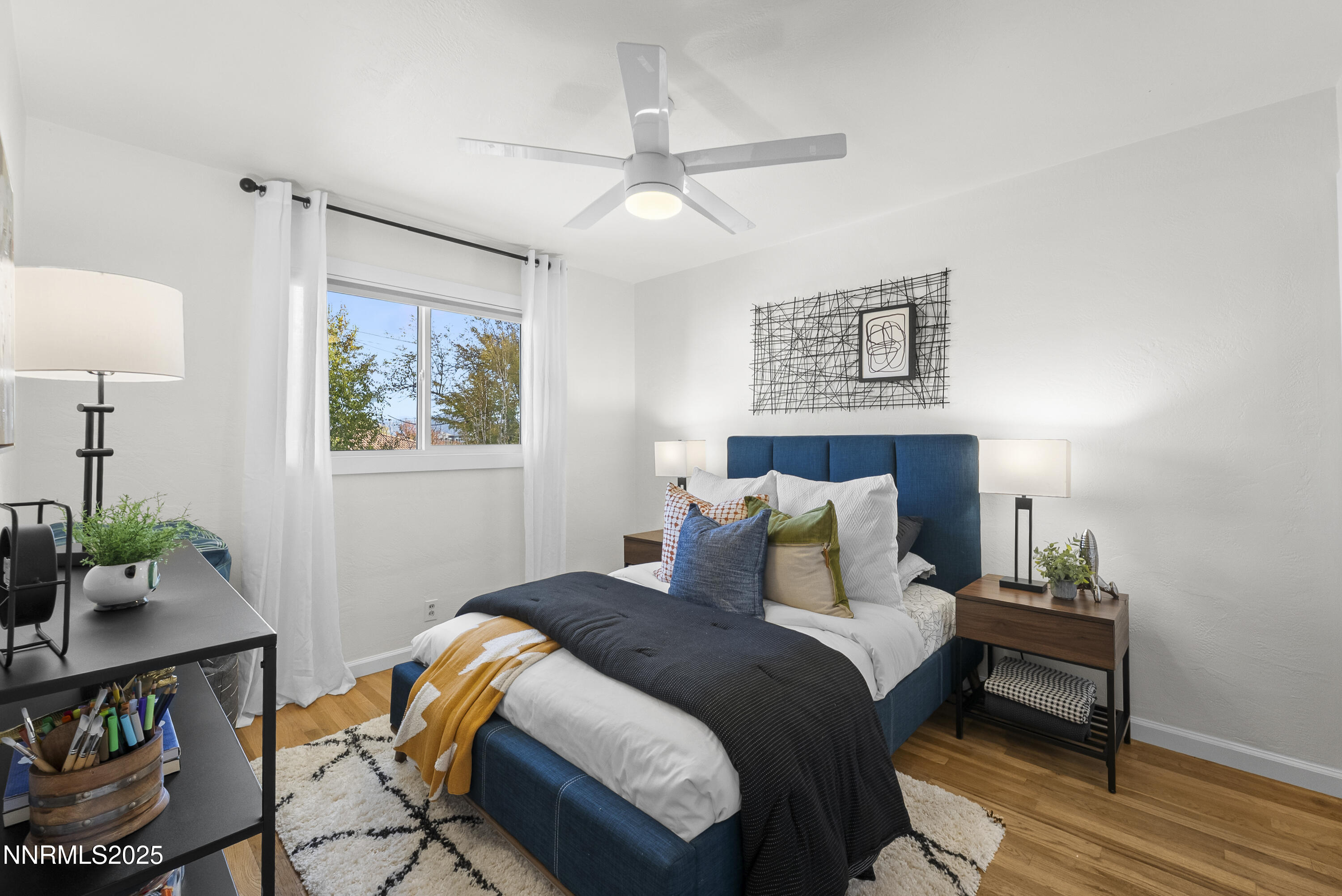 1692 Oakhurst Avenue