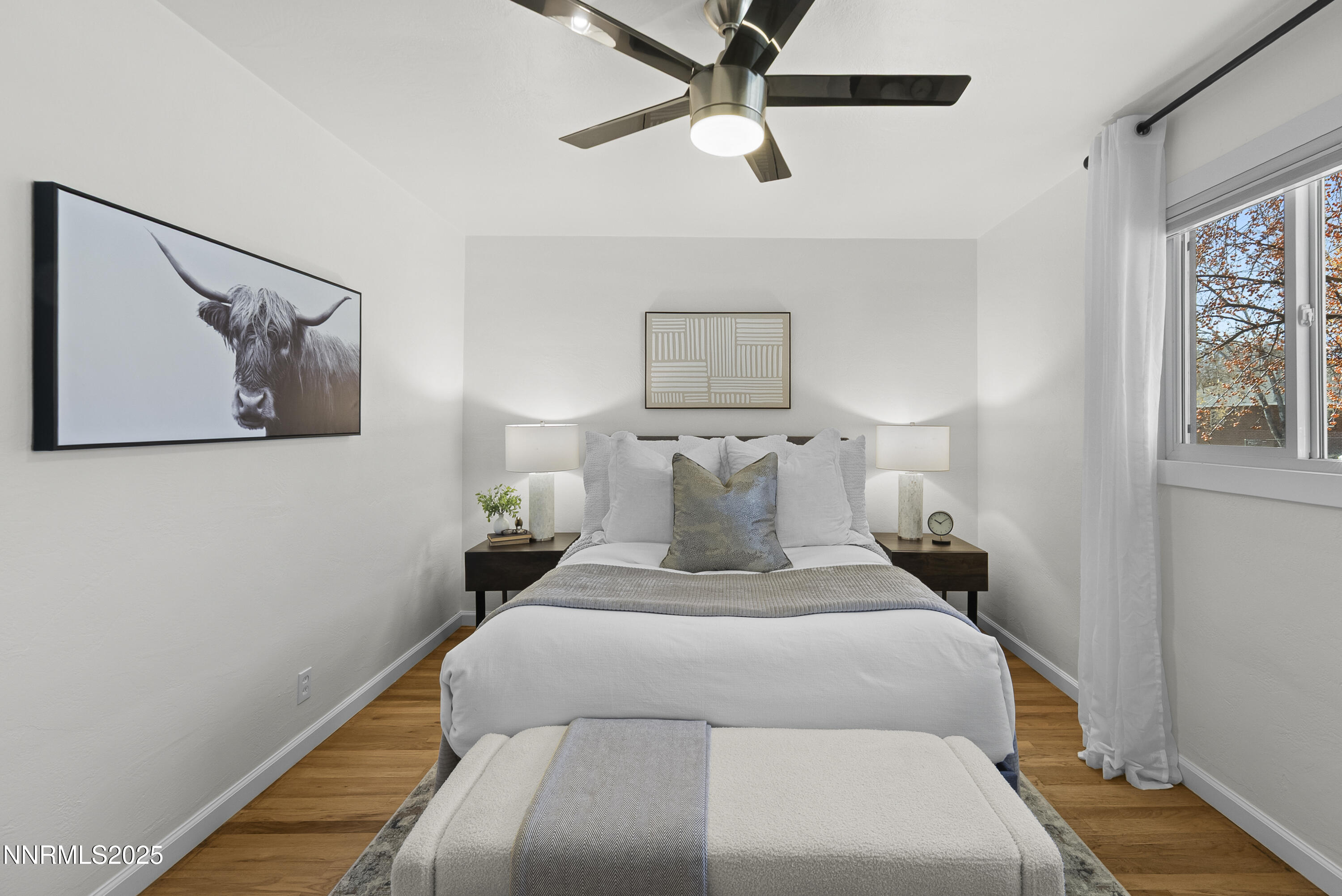 1692 Oakhurst Avenue