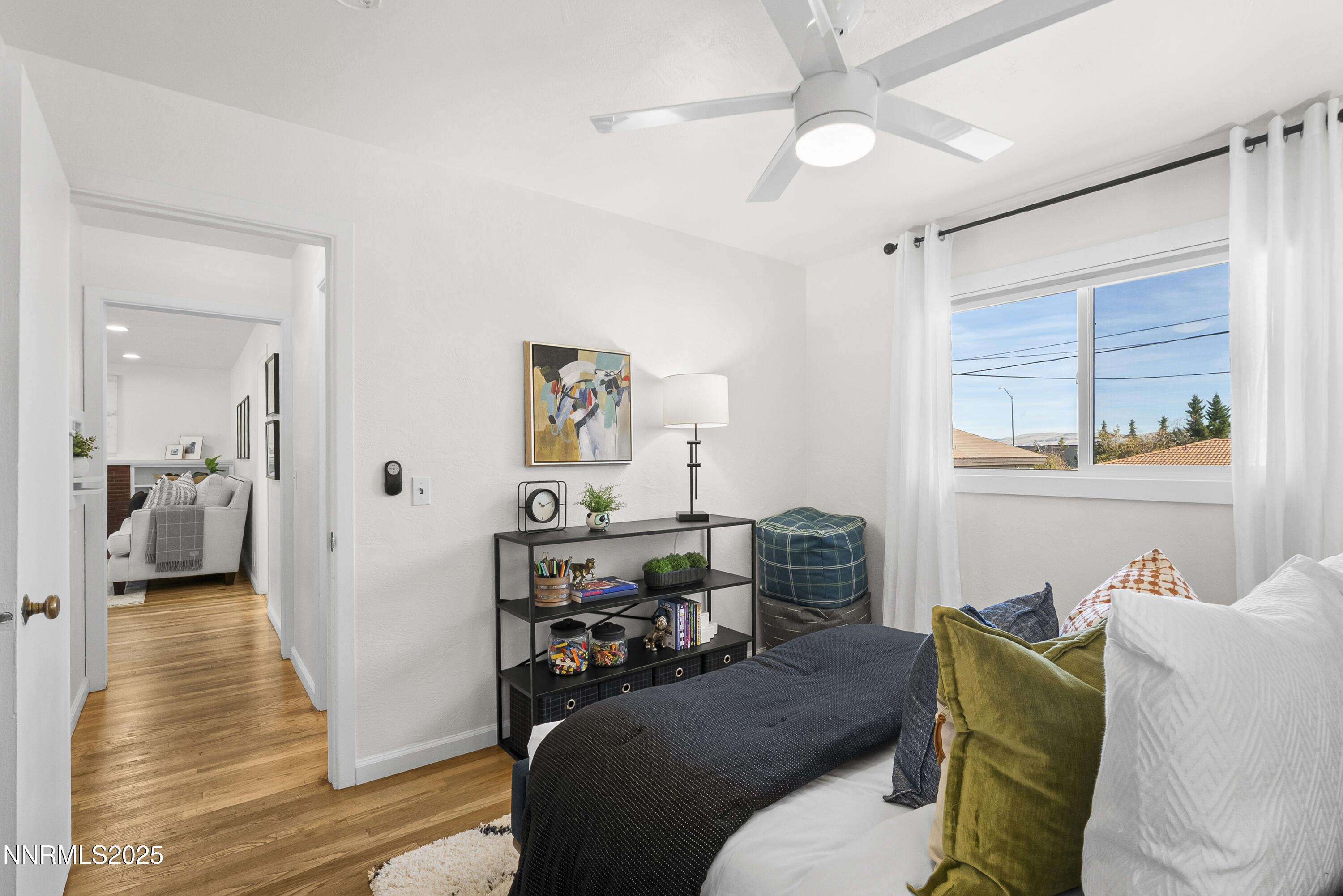 1692 Oakhurst Avenue