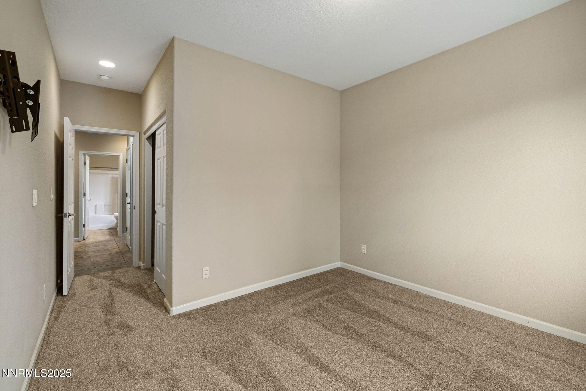 10777 Grayslake Drive