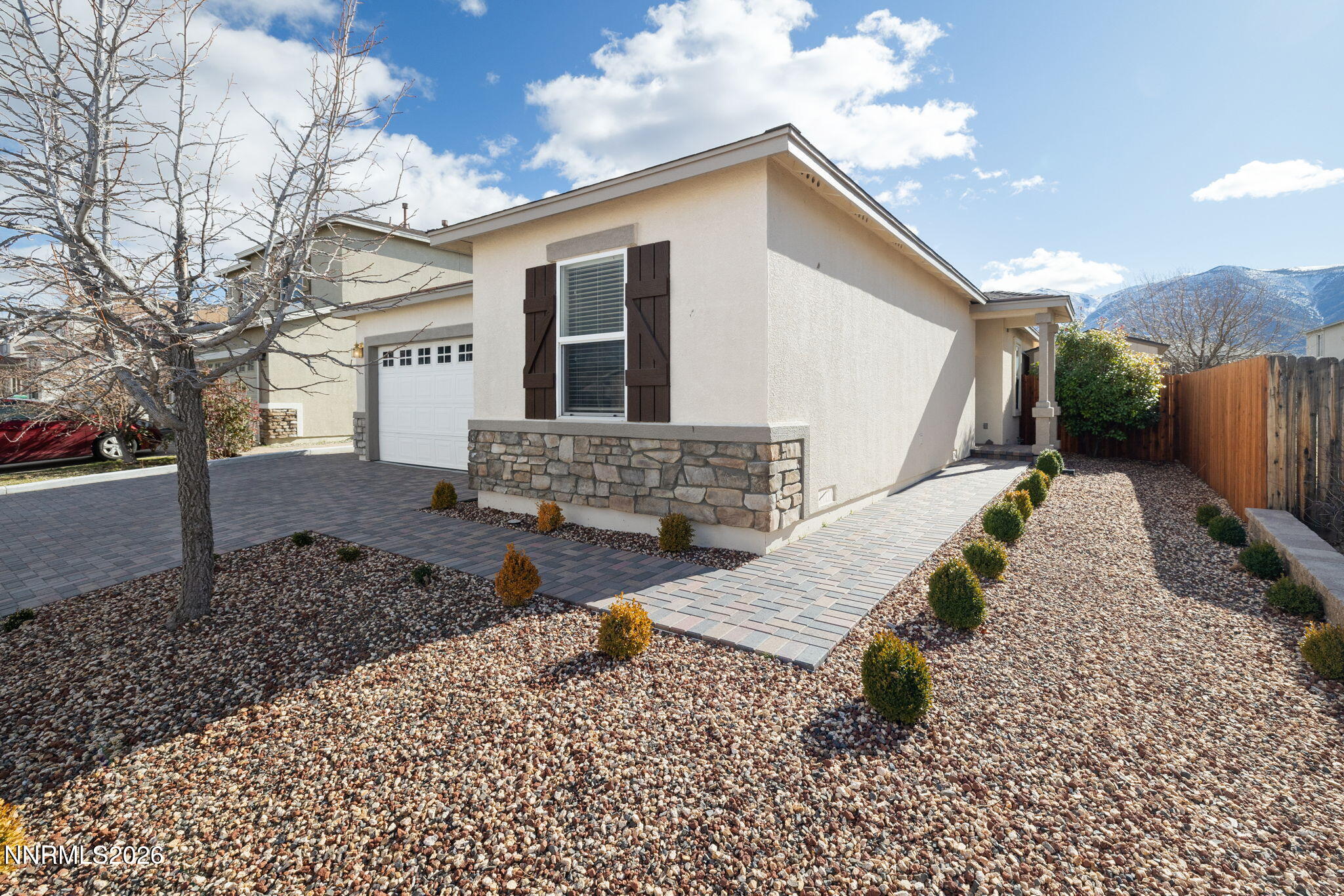 8925 Silverkist Drive