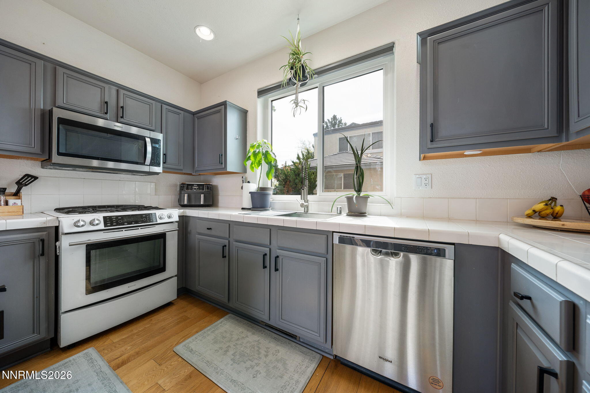 501 Warren Court