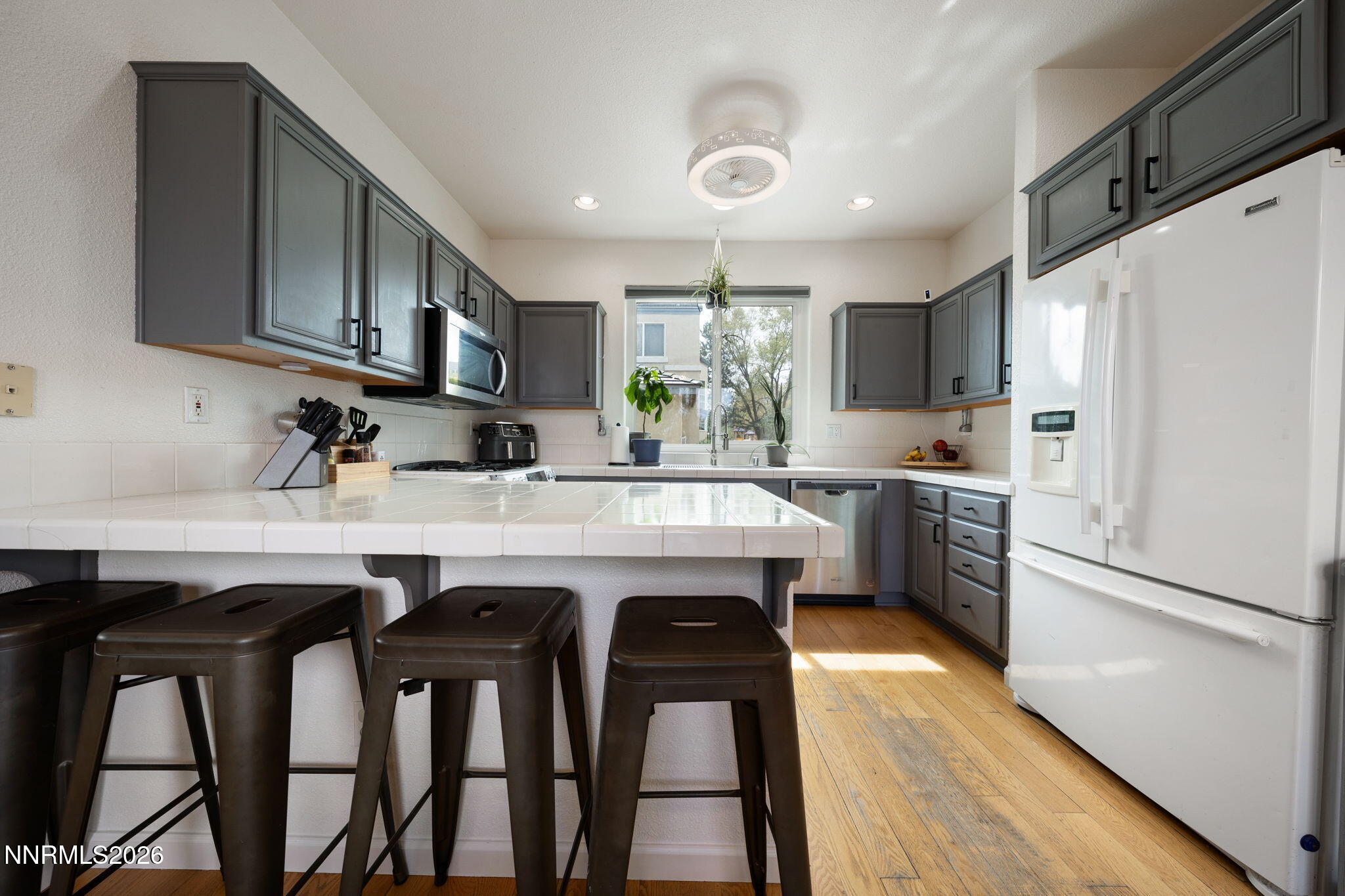 501 Warren Court