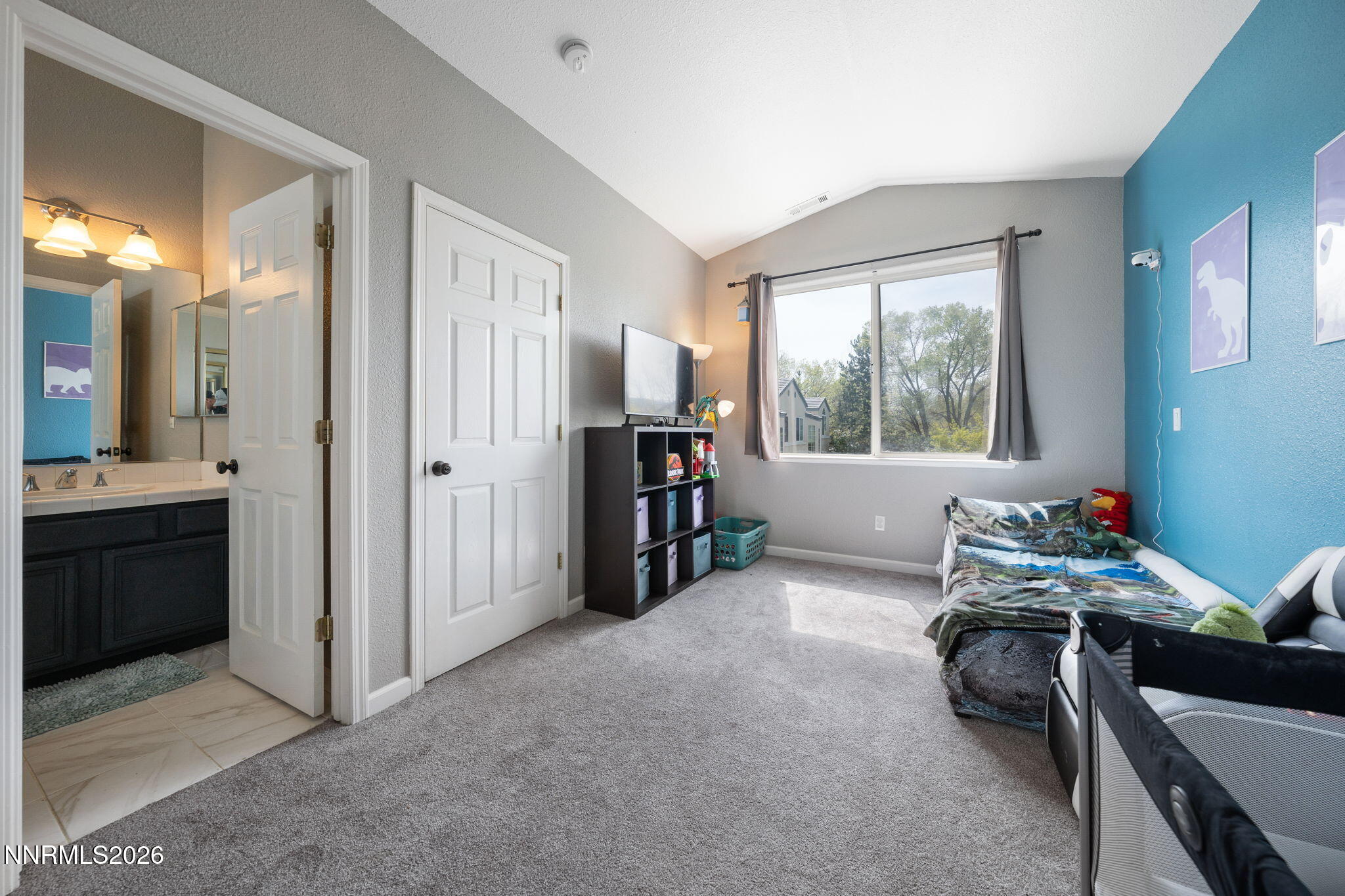 501 Warren Court