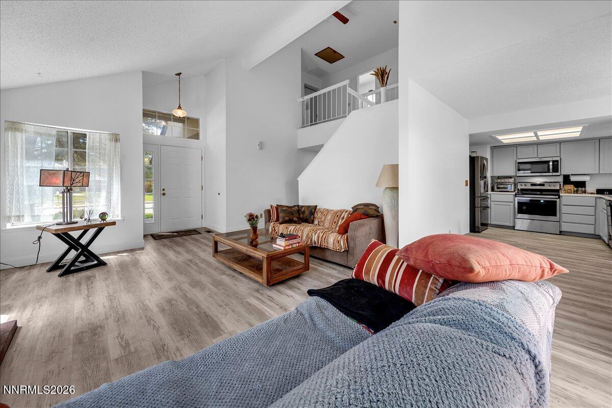 4349 Pescado Way