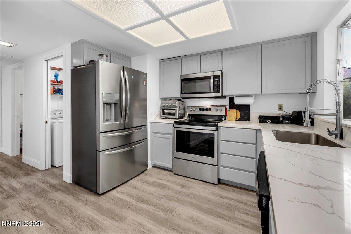 4349 Pescado Way