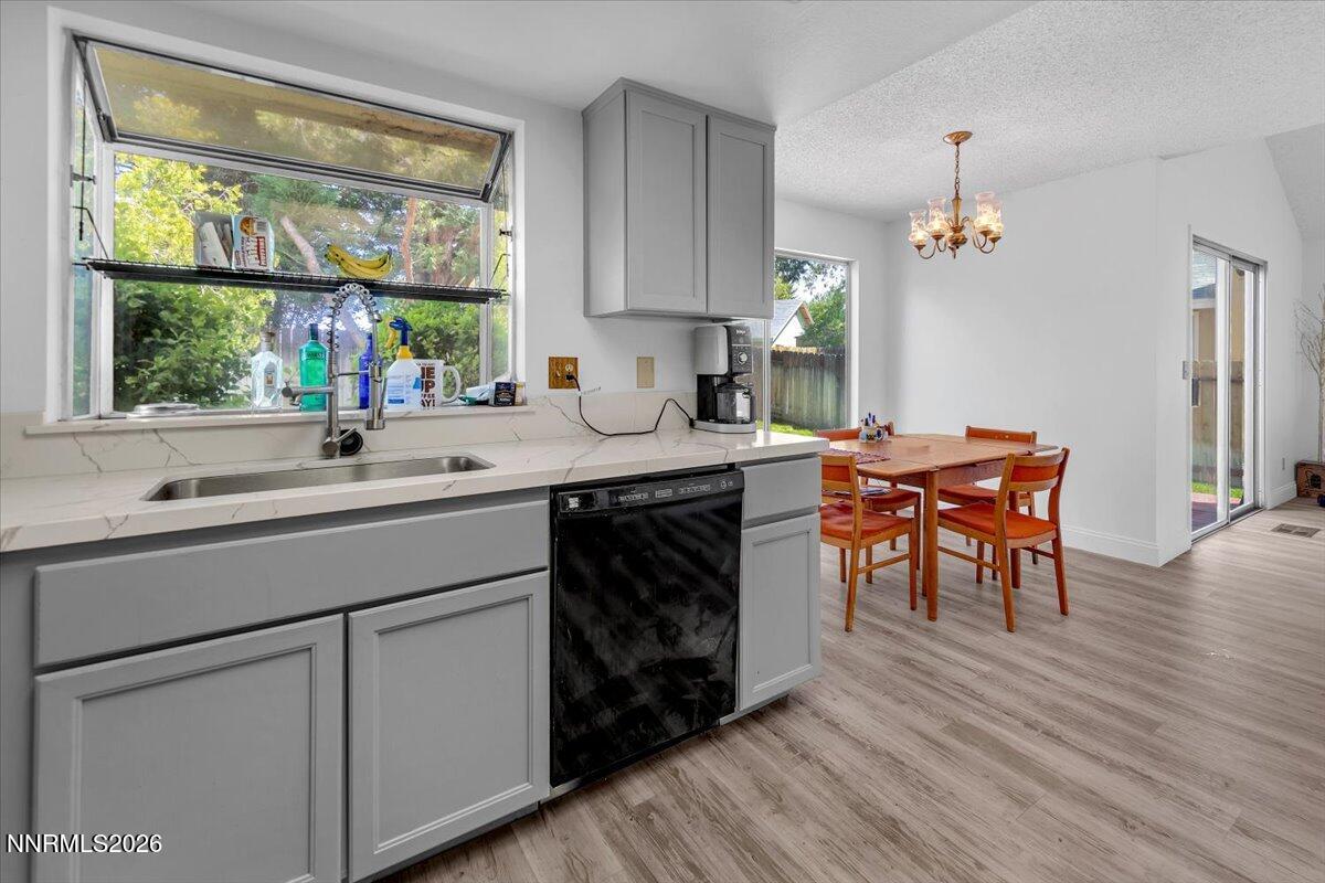 4349 Pescado Way