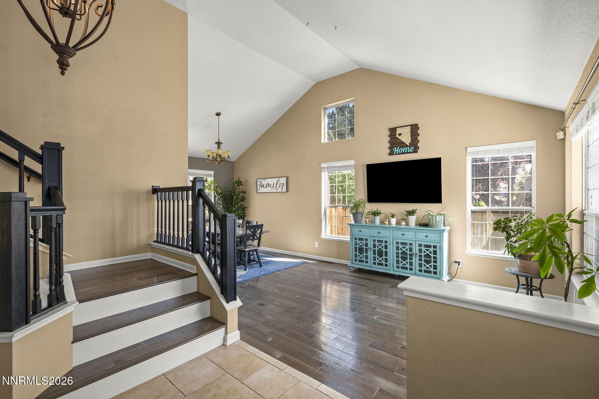 1720 Crestside Court