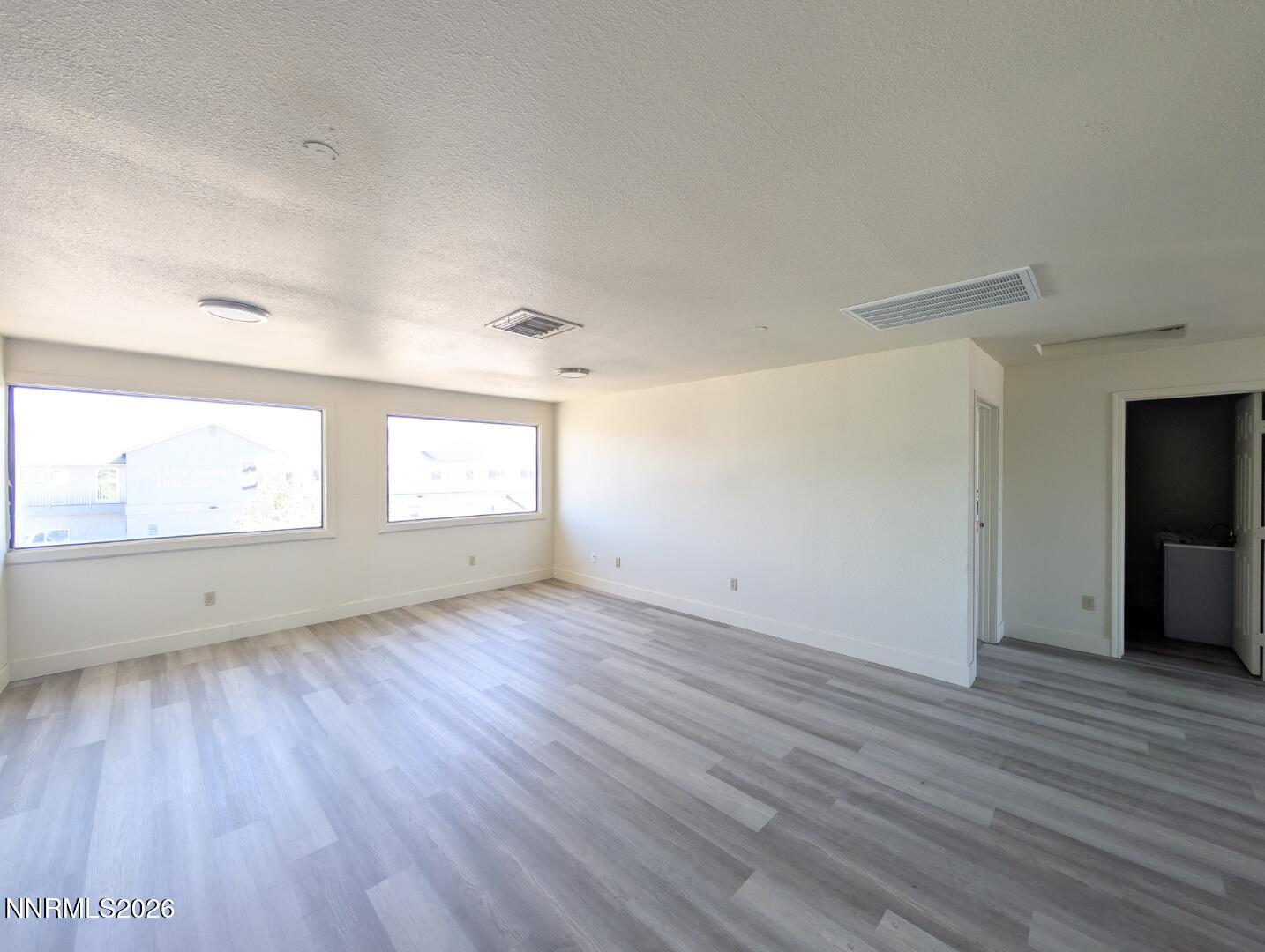 933 Woodside Drive 201 - 204