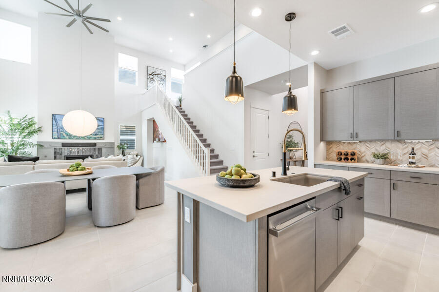 5545 Western Rider Trail