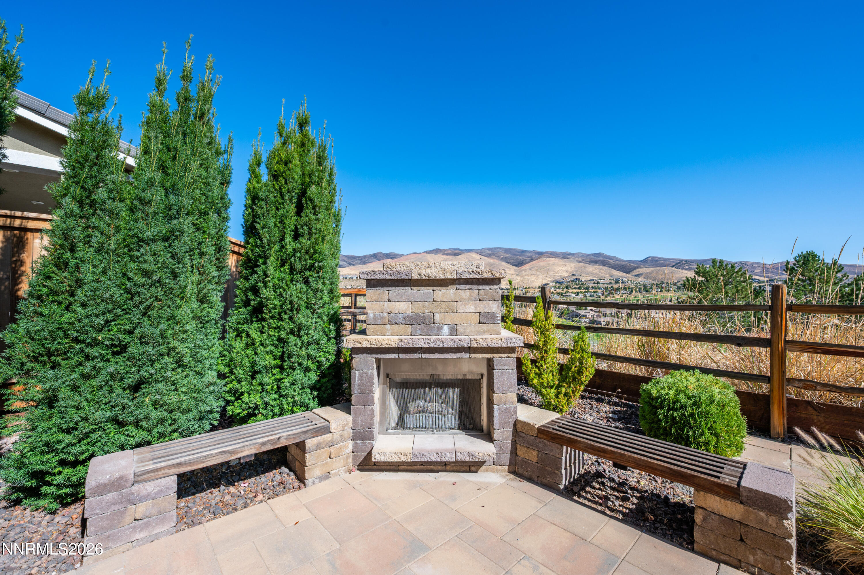 1390 Ione Pass Trail