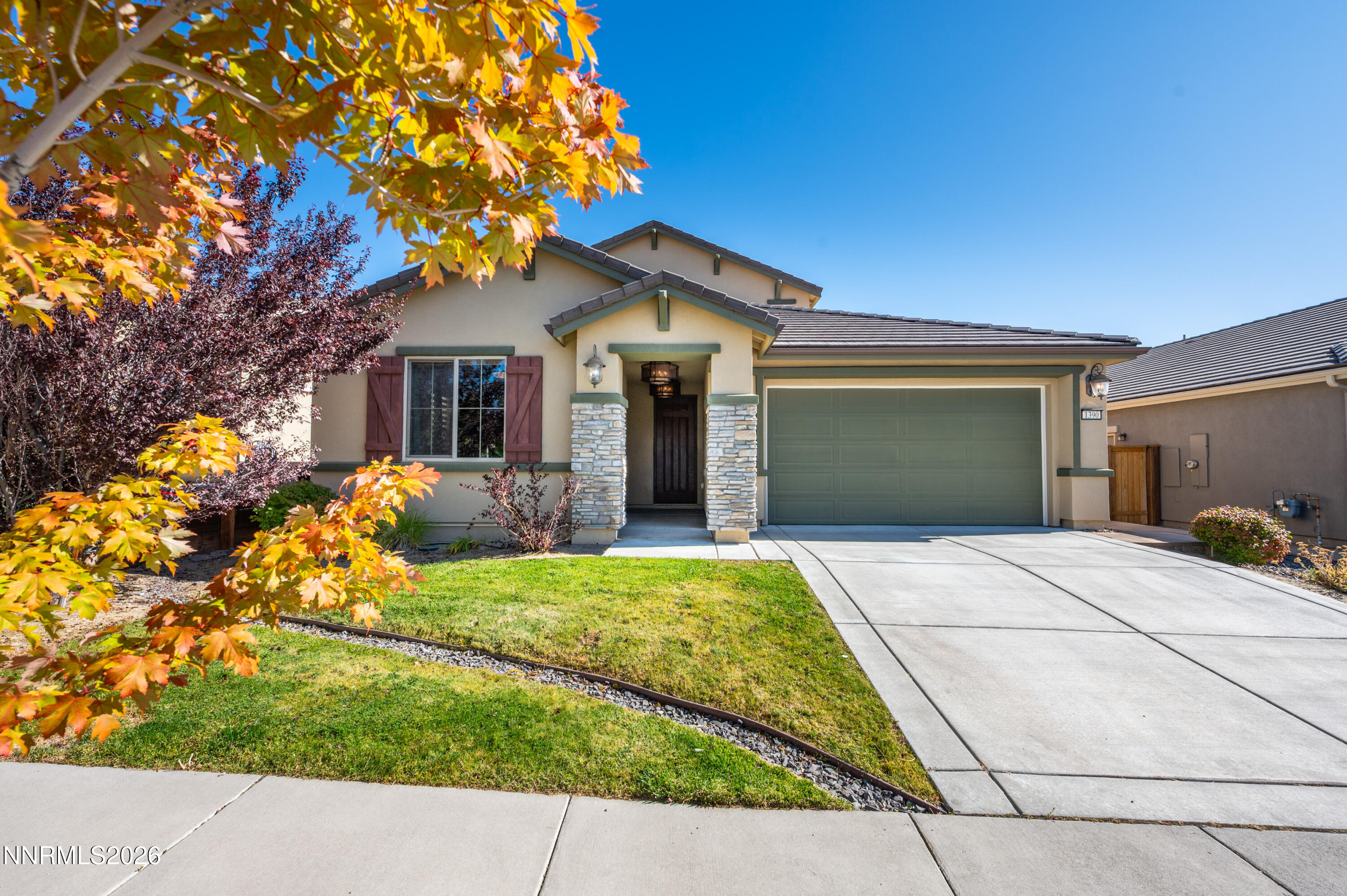 1390 Ione Pass Trail