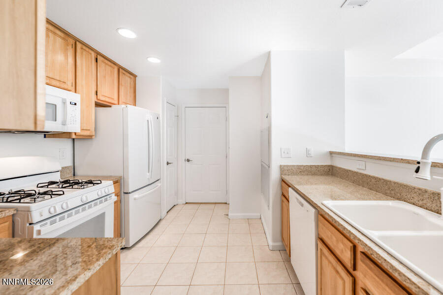 900 S South Meadows Parkway APT 3611
