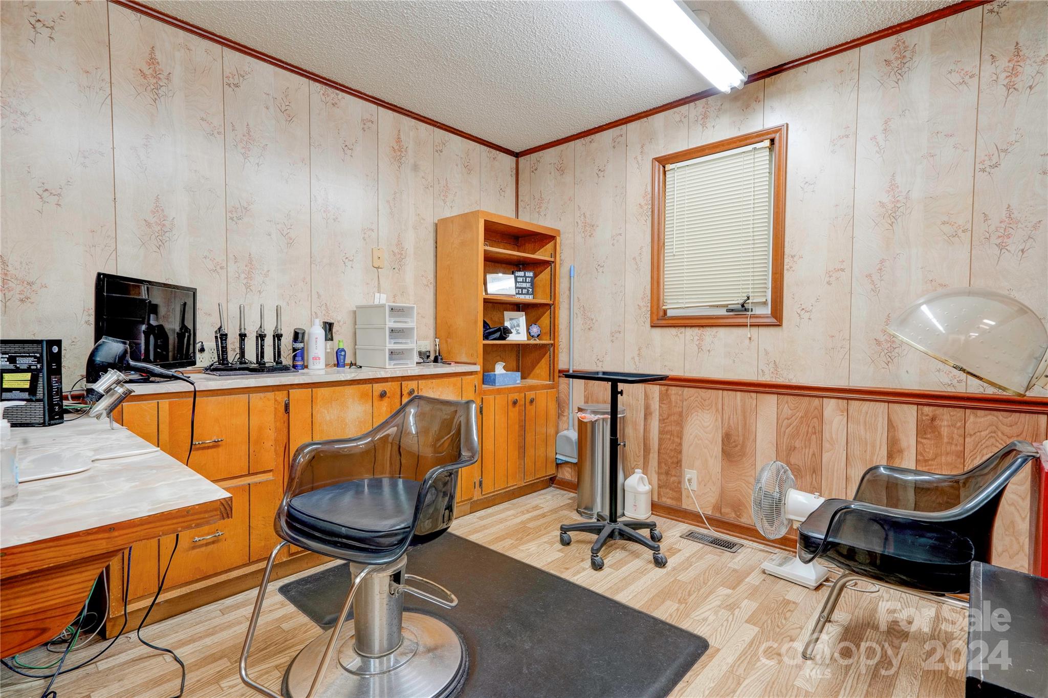 2500 Joes Lake Road