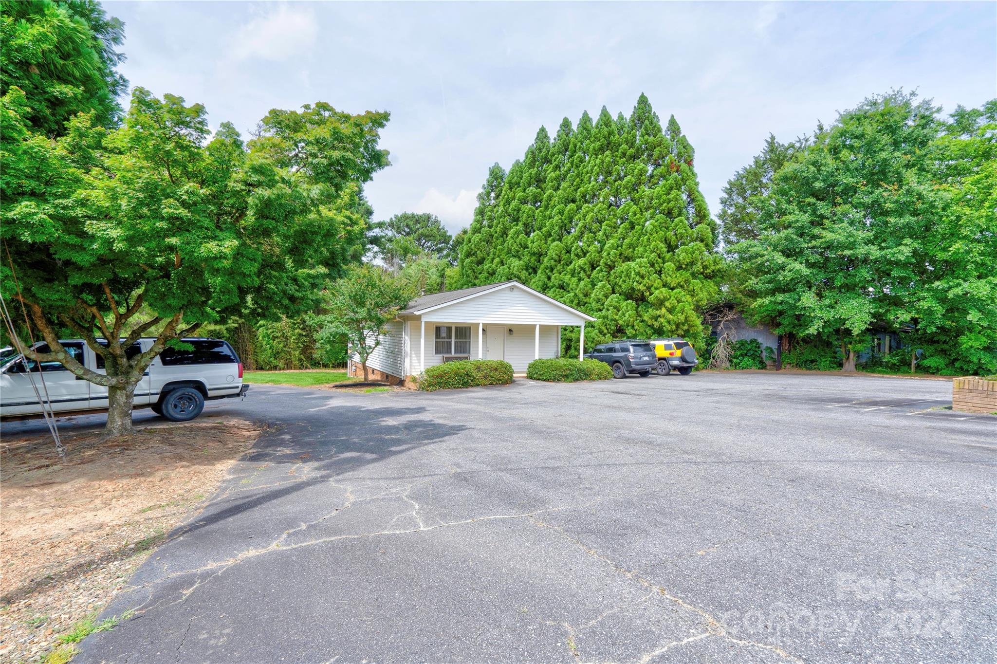2500 Joes Lake Road