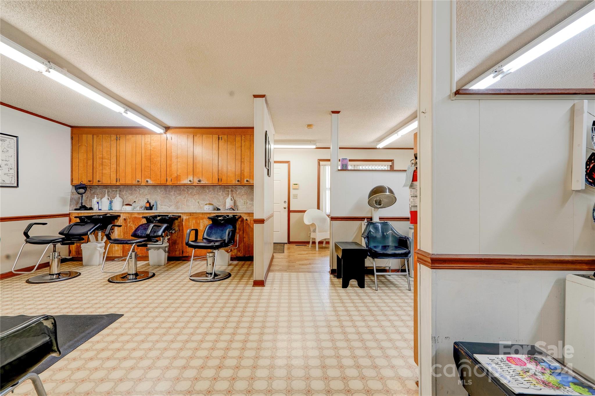 2500 Joes Lake Road