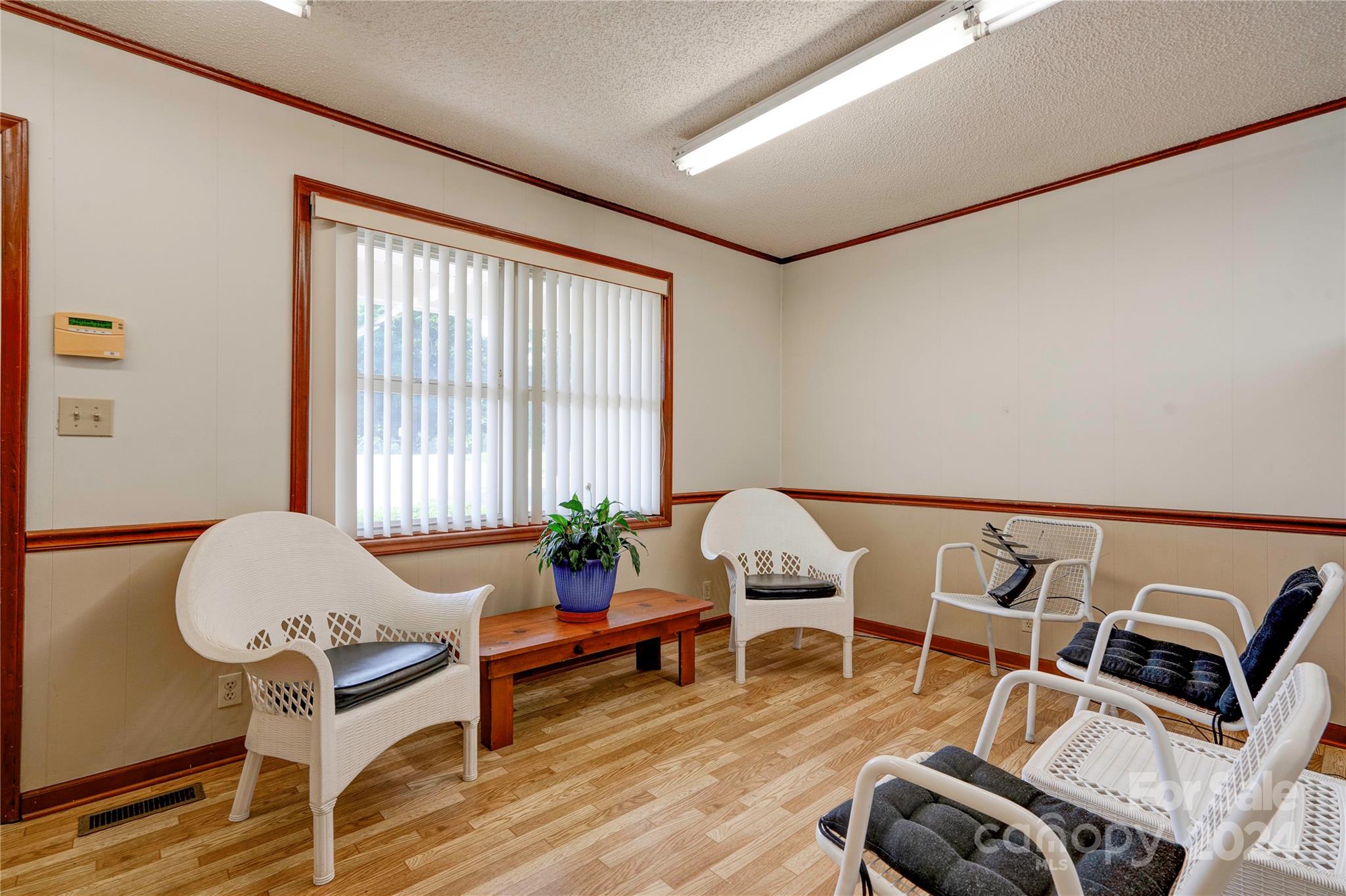 2500 Joes Lake Road