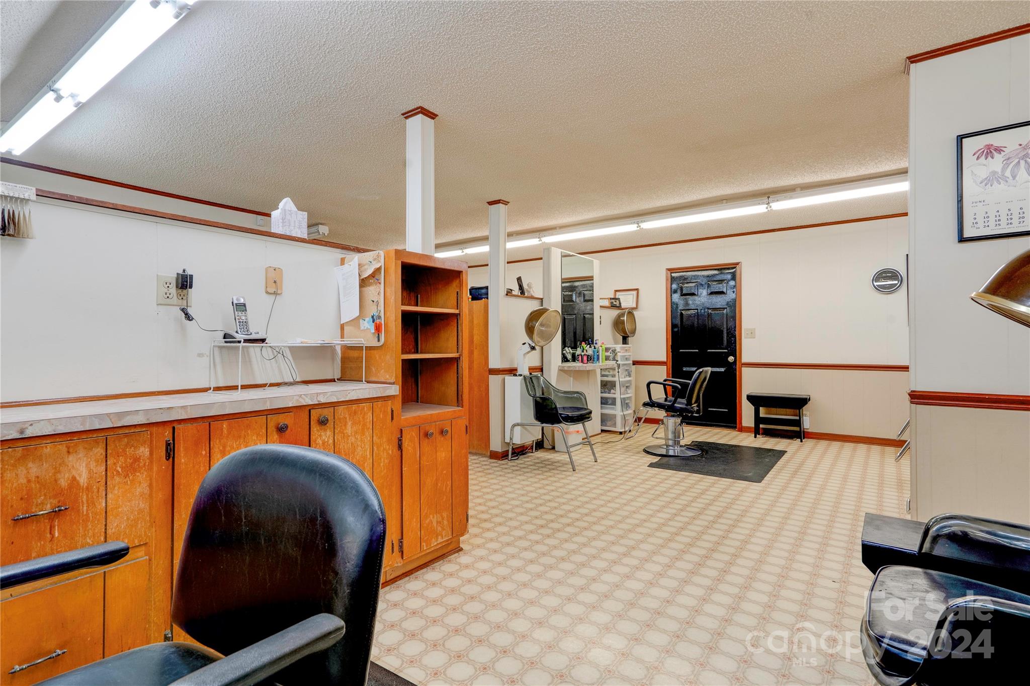 2500 Joes Lake Road