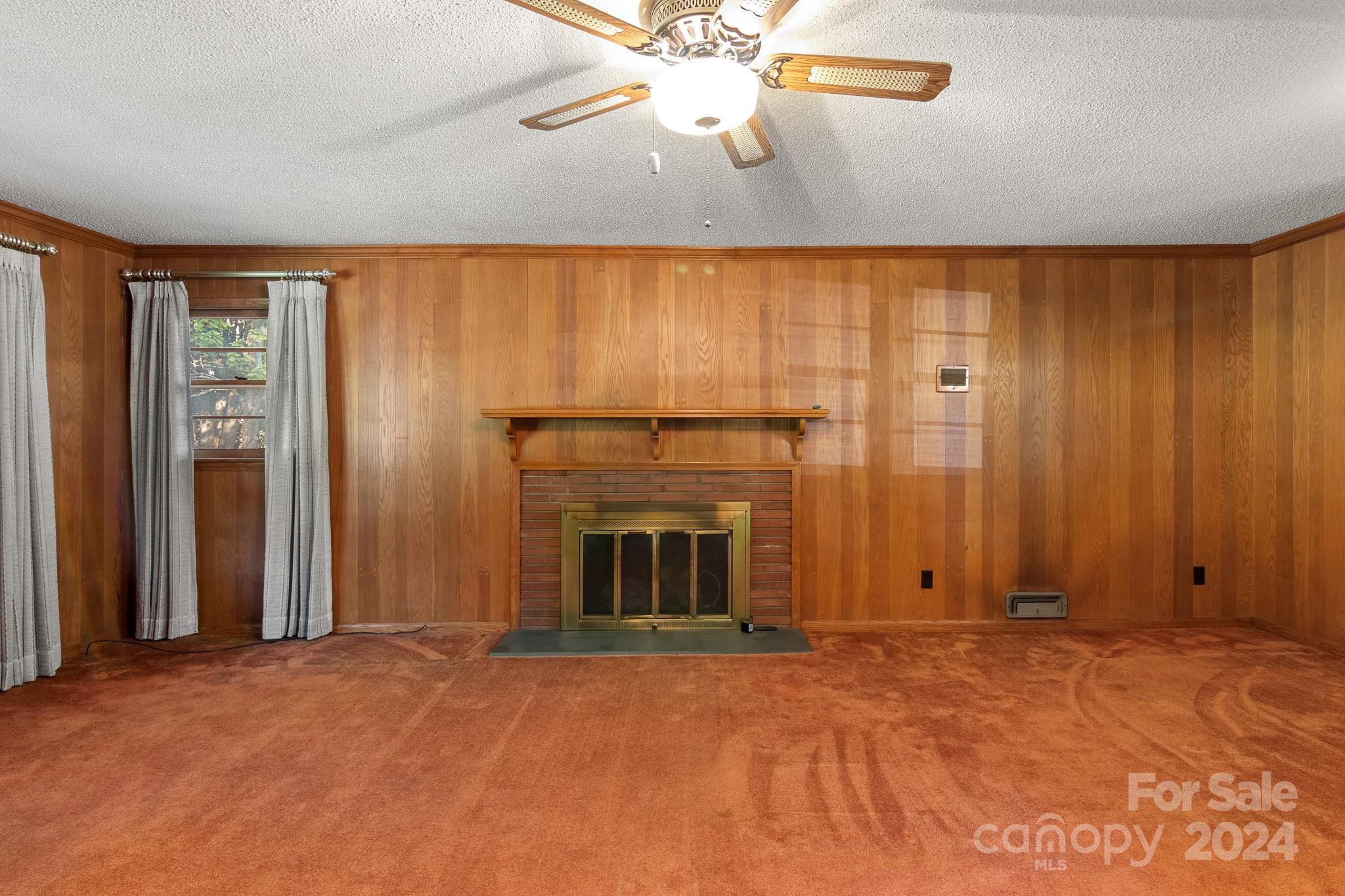 1102 W Elm Street