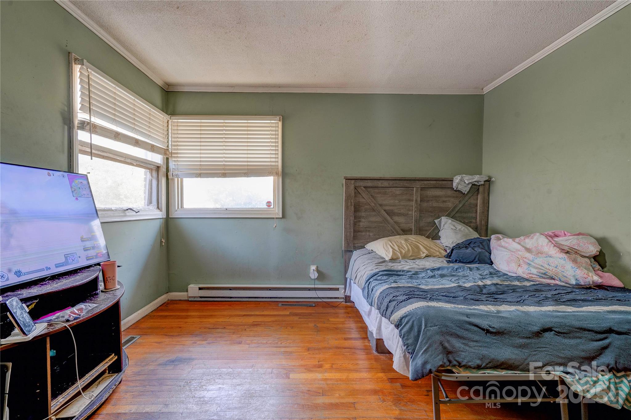 1900 E Dixon Boulevard