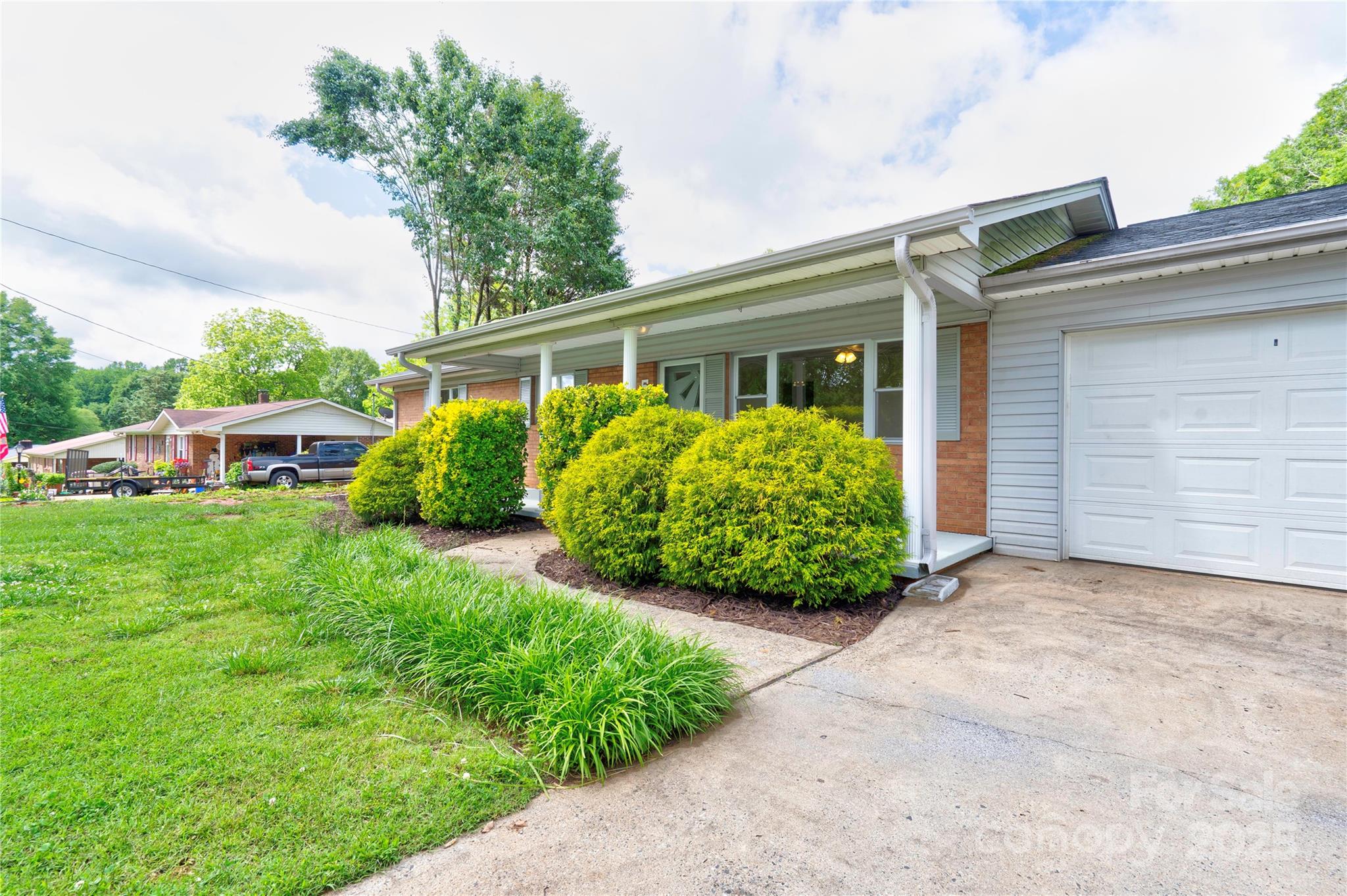 504 Forest Ridge Drive