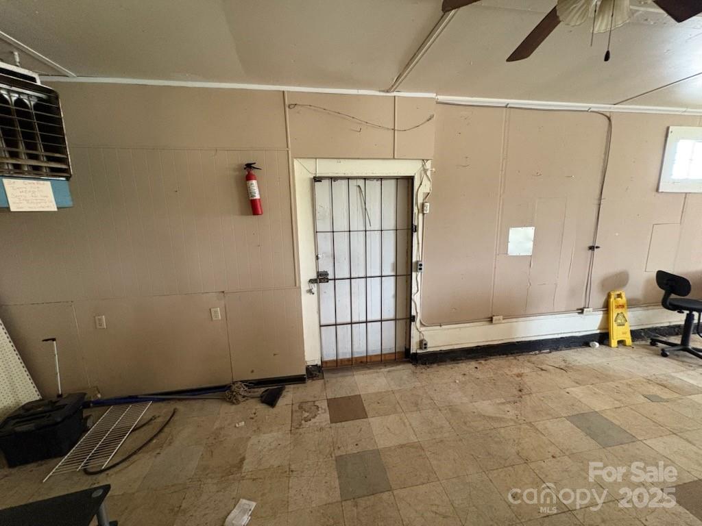 663 OAK GROVE Road