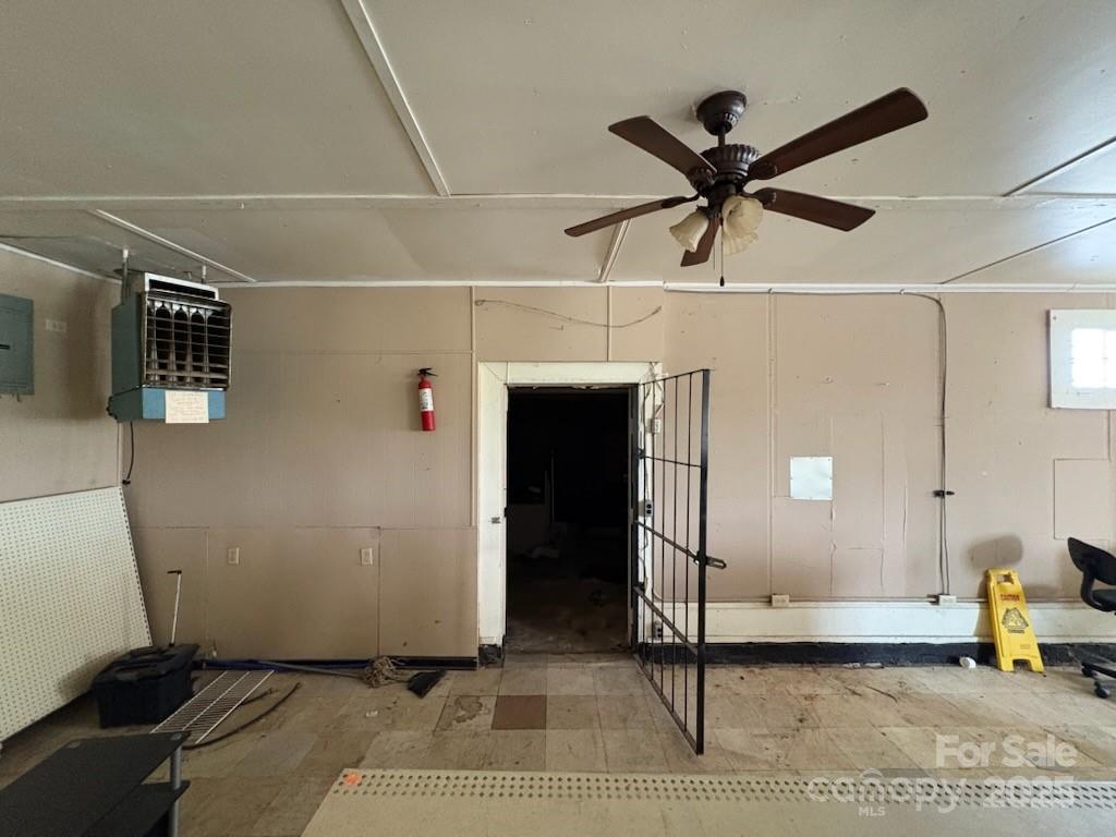 663 OAK GROVE Road