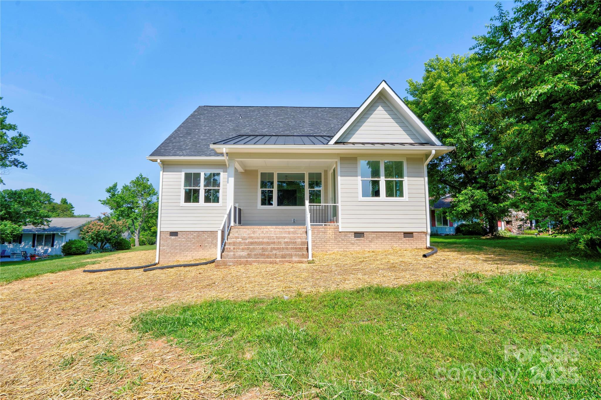 102 Starmount Drive