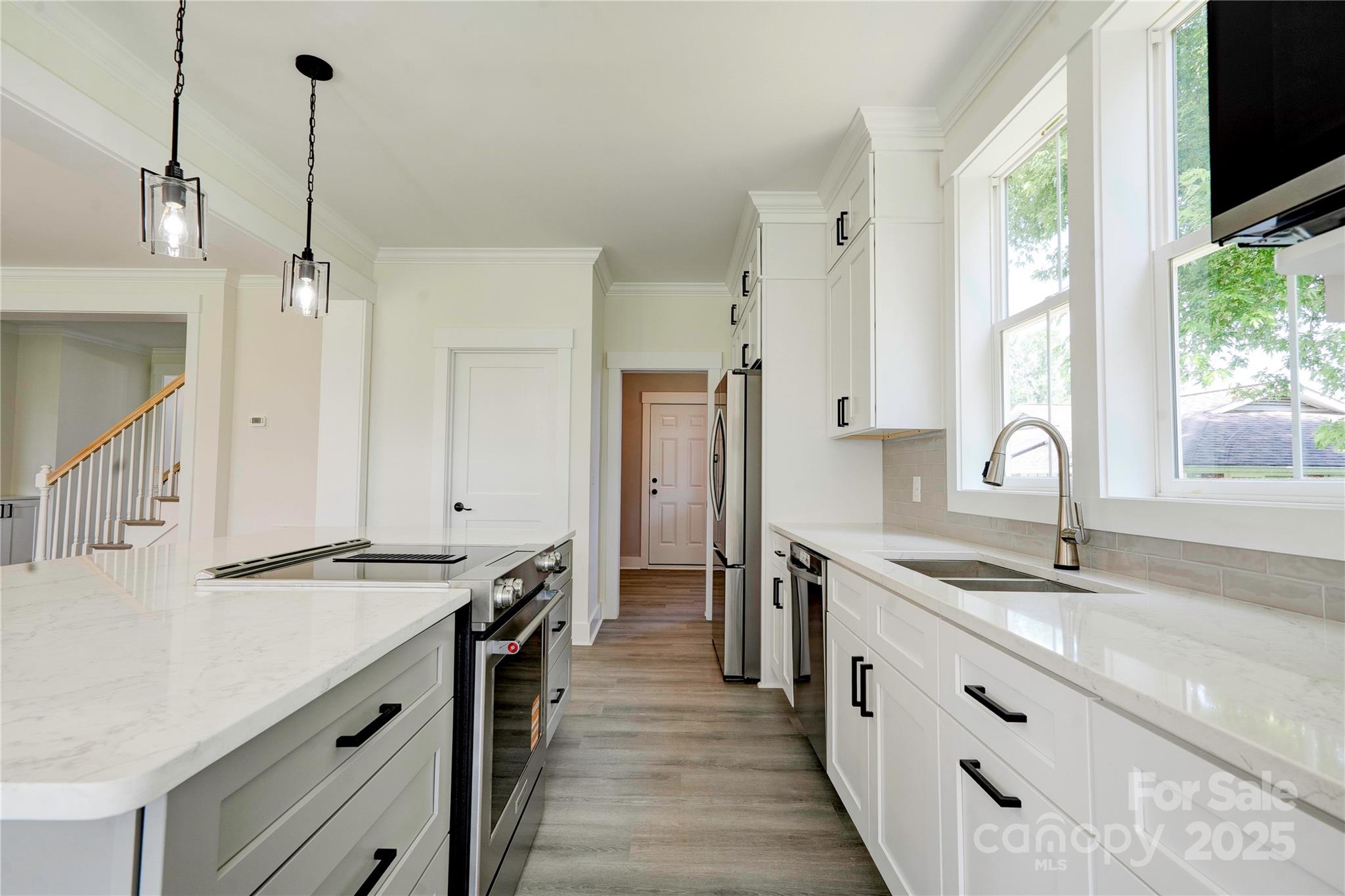 102 Starmount Drive