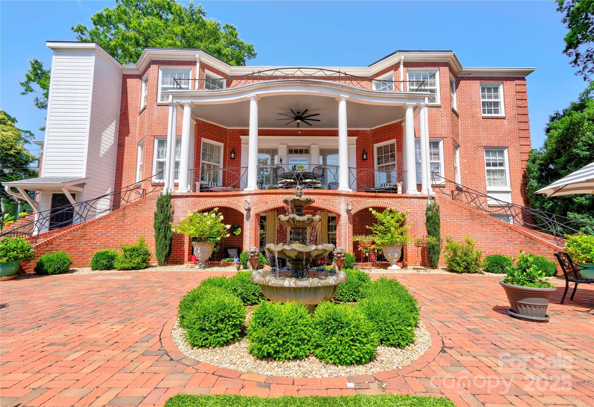 110 N Gaston Street