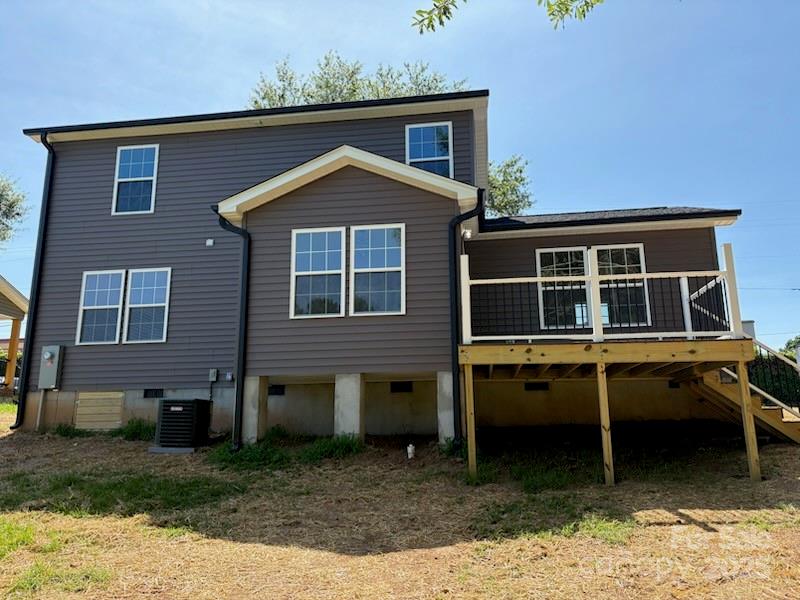 112 GILLIATT Street Unit: 1