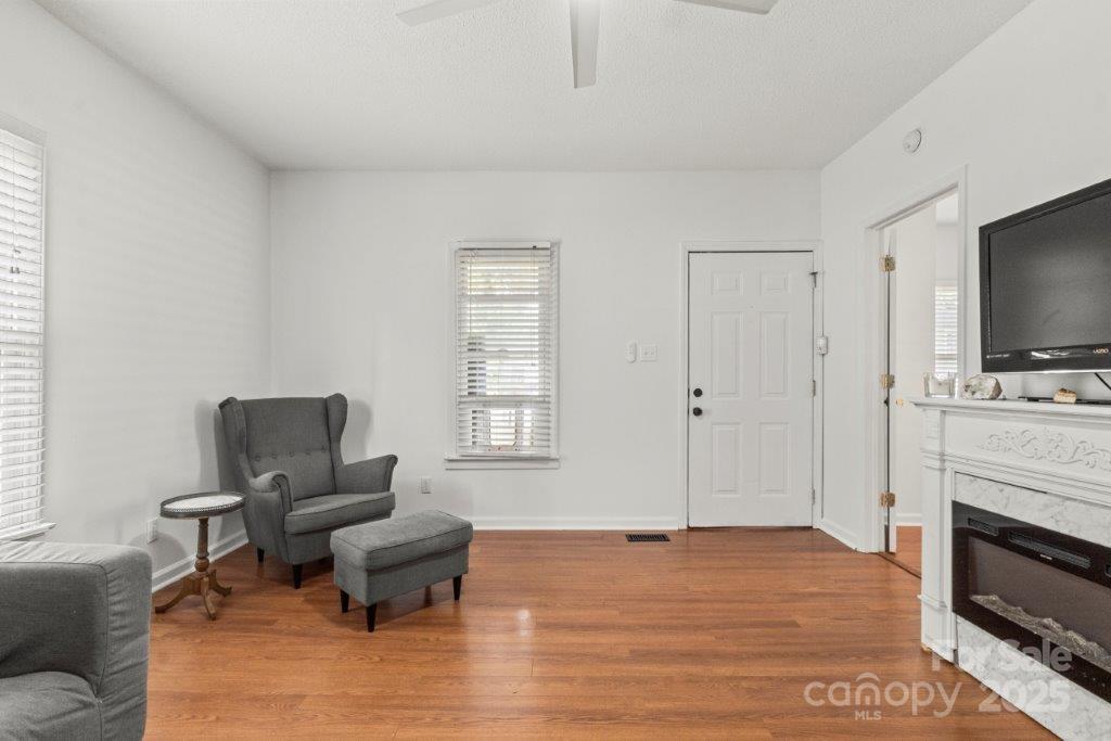 112 Fulton Drive
