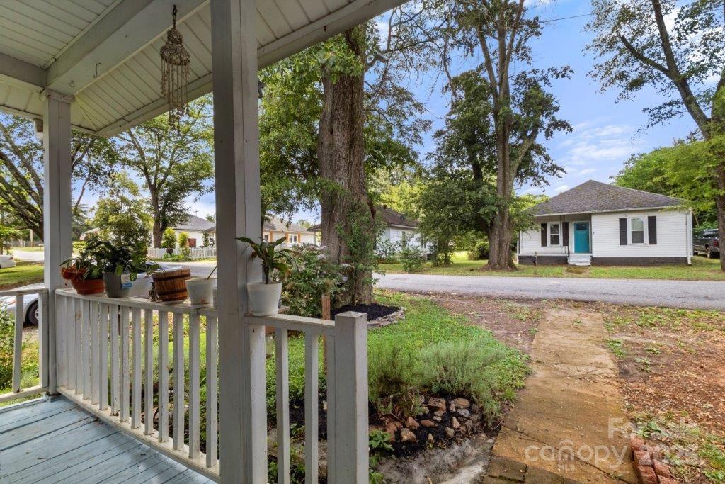 112 Fulton Drive