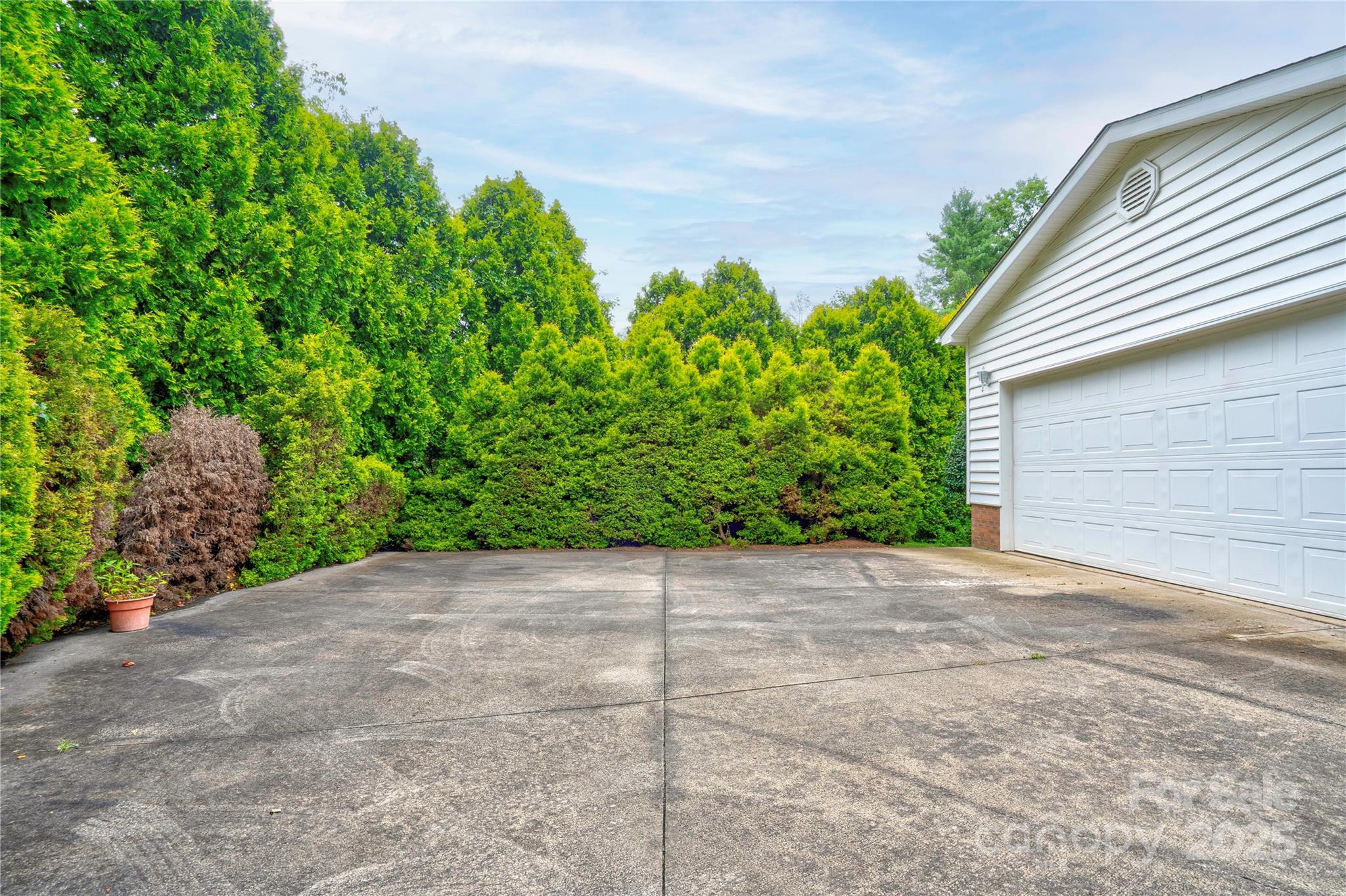 2606 Greenville Highway