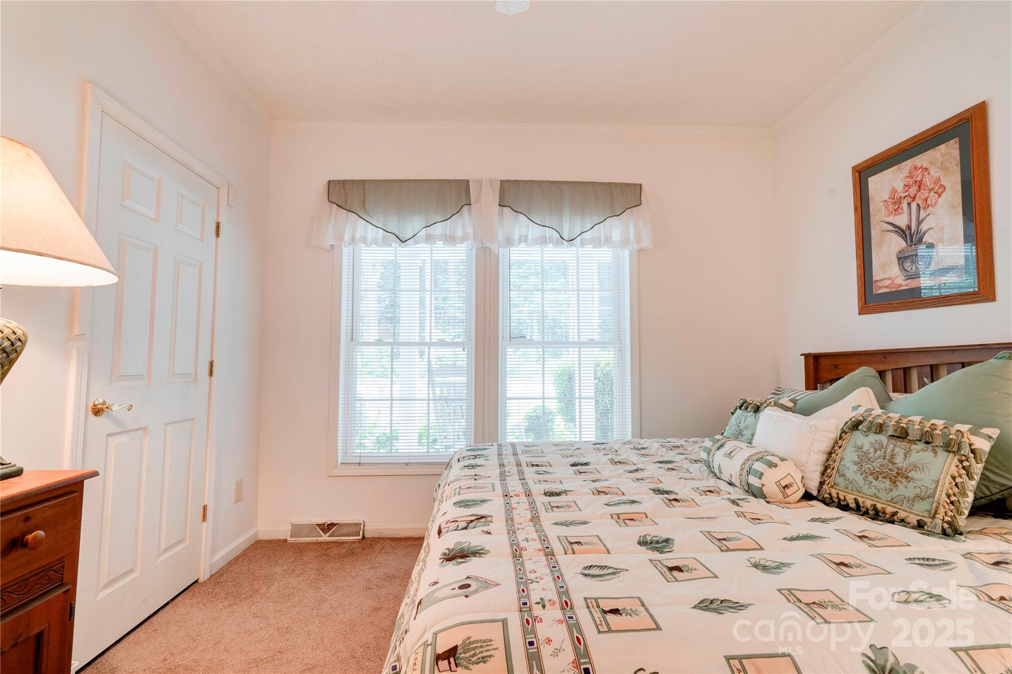 2606 Greenville Highway