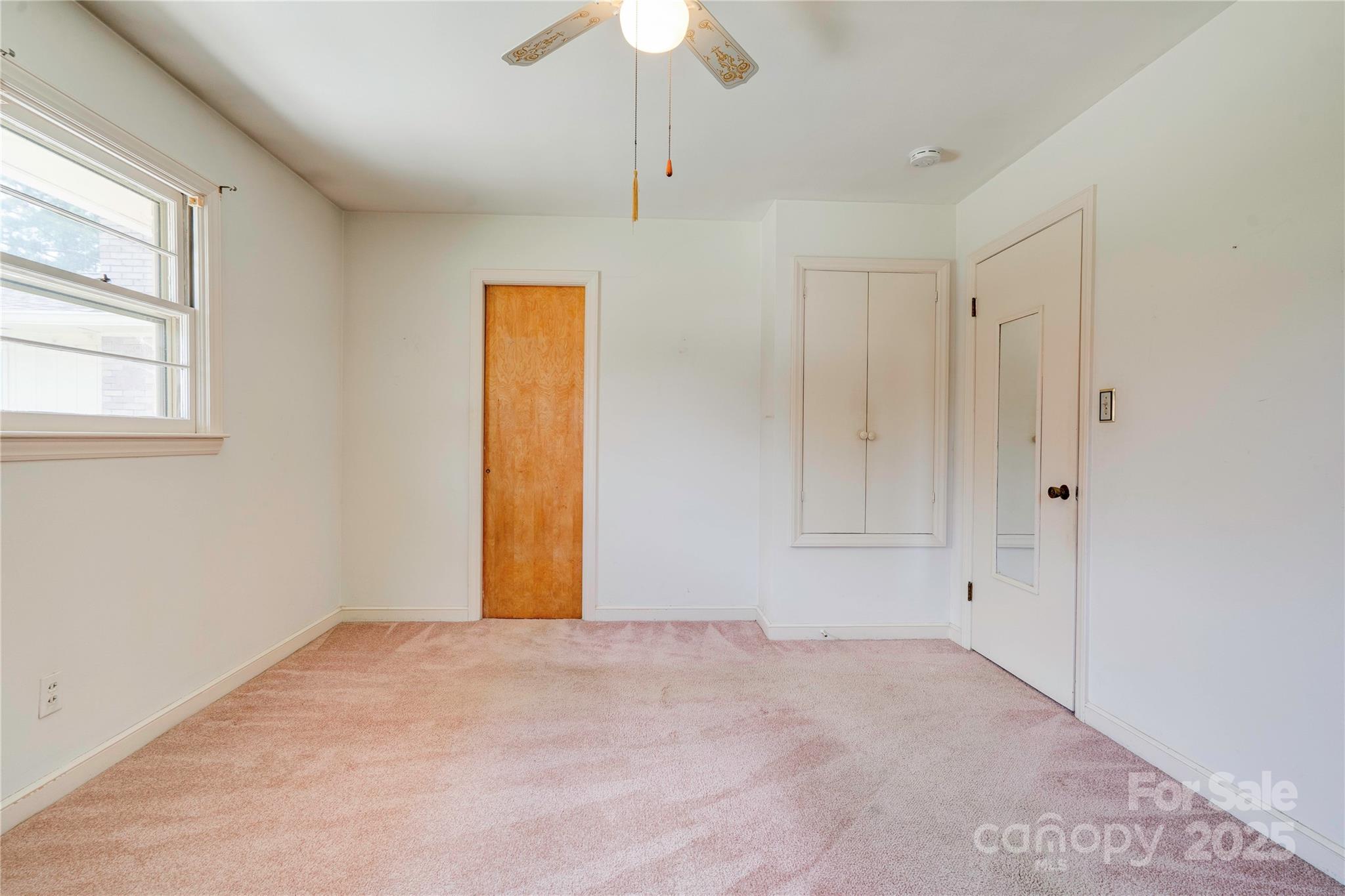 1400 N Post Road