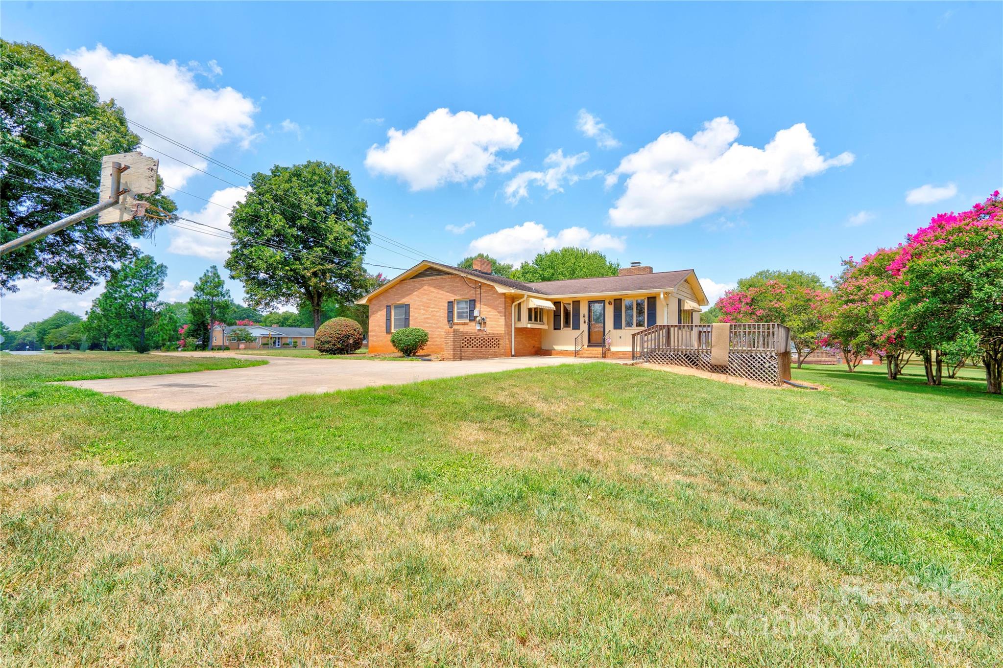 1400 N Post Road